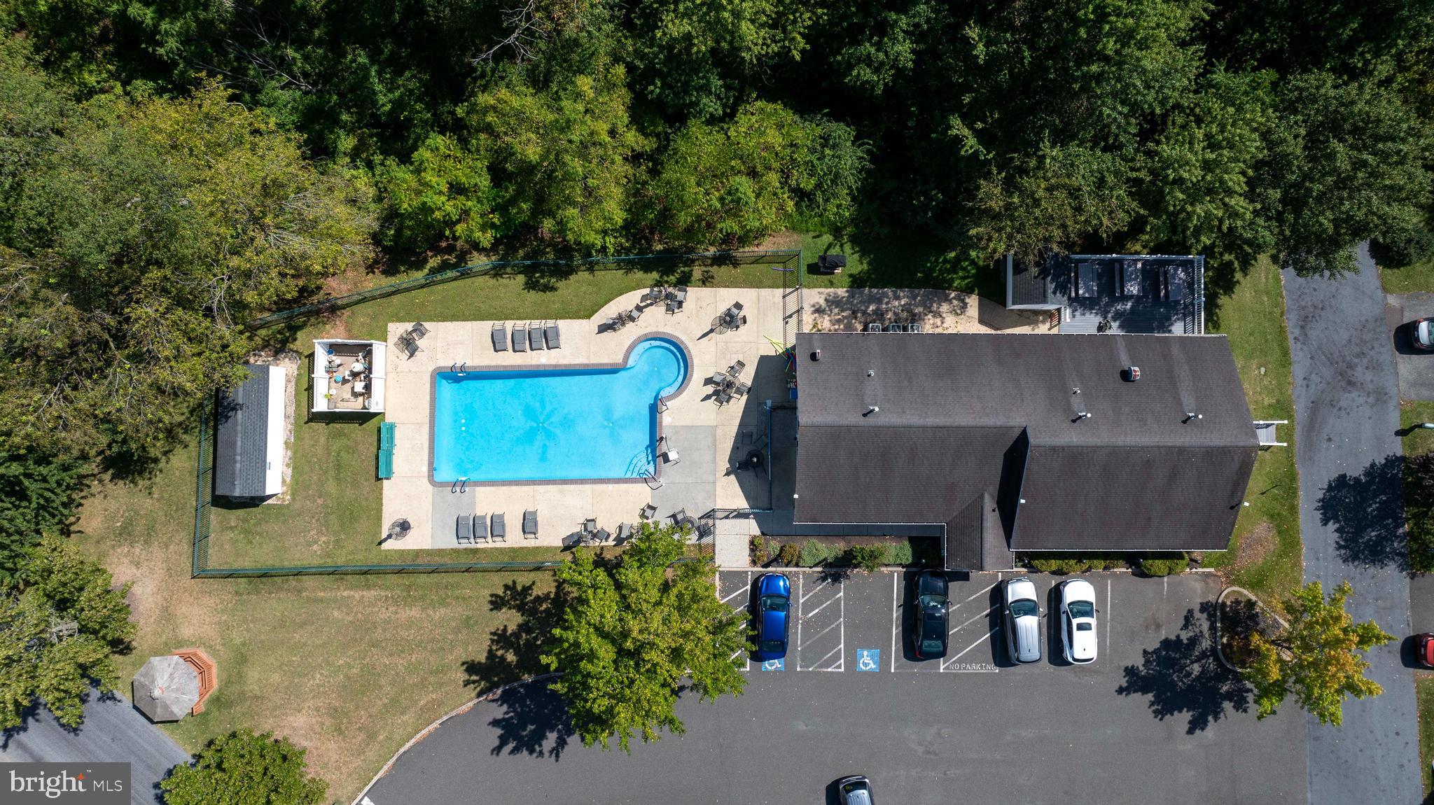 WILLOW RUN - Residential