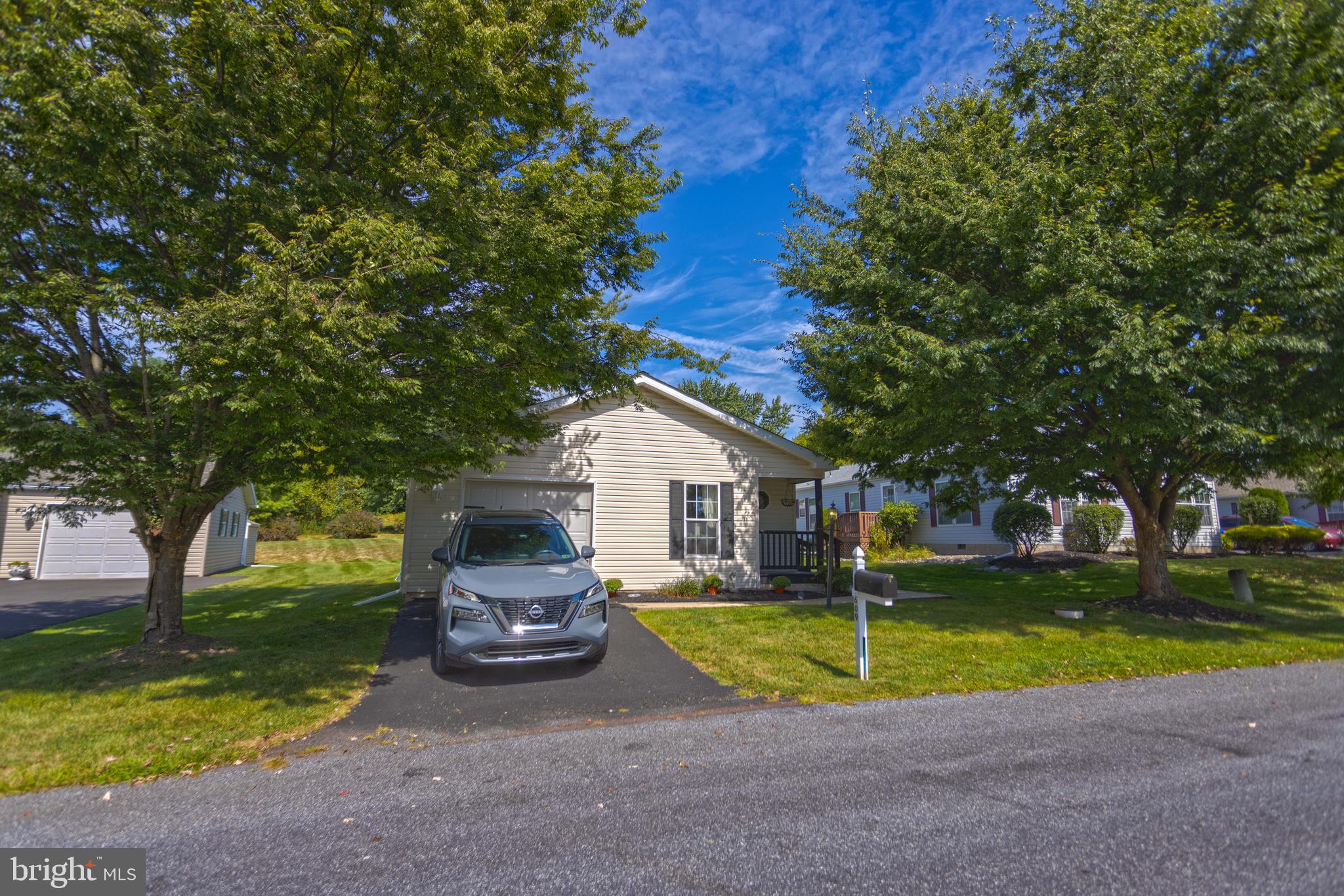 WILLOW RUN - Residential