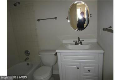 COUNTRY CLUB/LAKE MONTCLAIR - Residential Lease