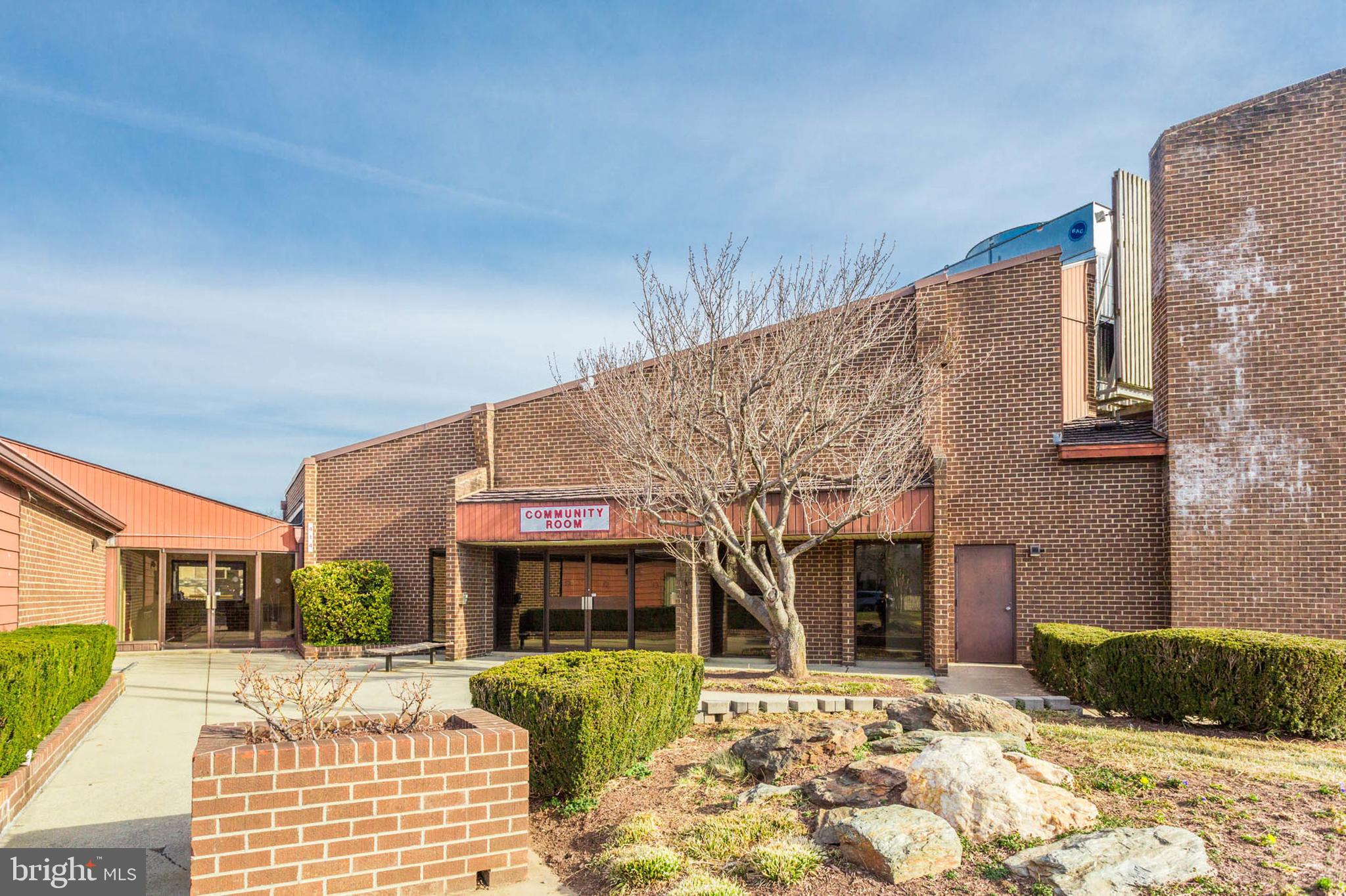 VILLA RIDGE CONDOMINIUM - Residential