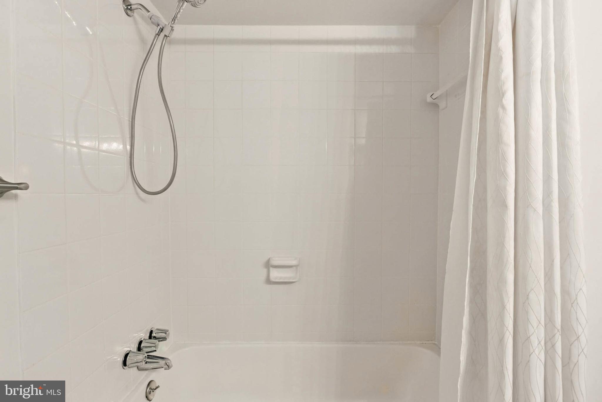 VILLA RIDGE CONDOMINIUM - Residential