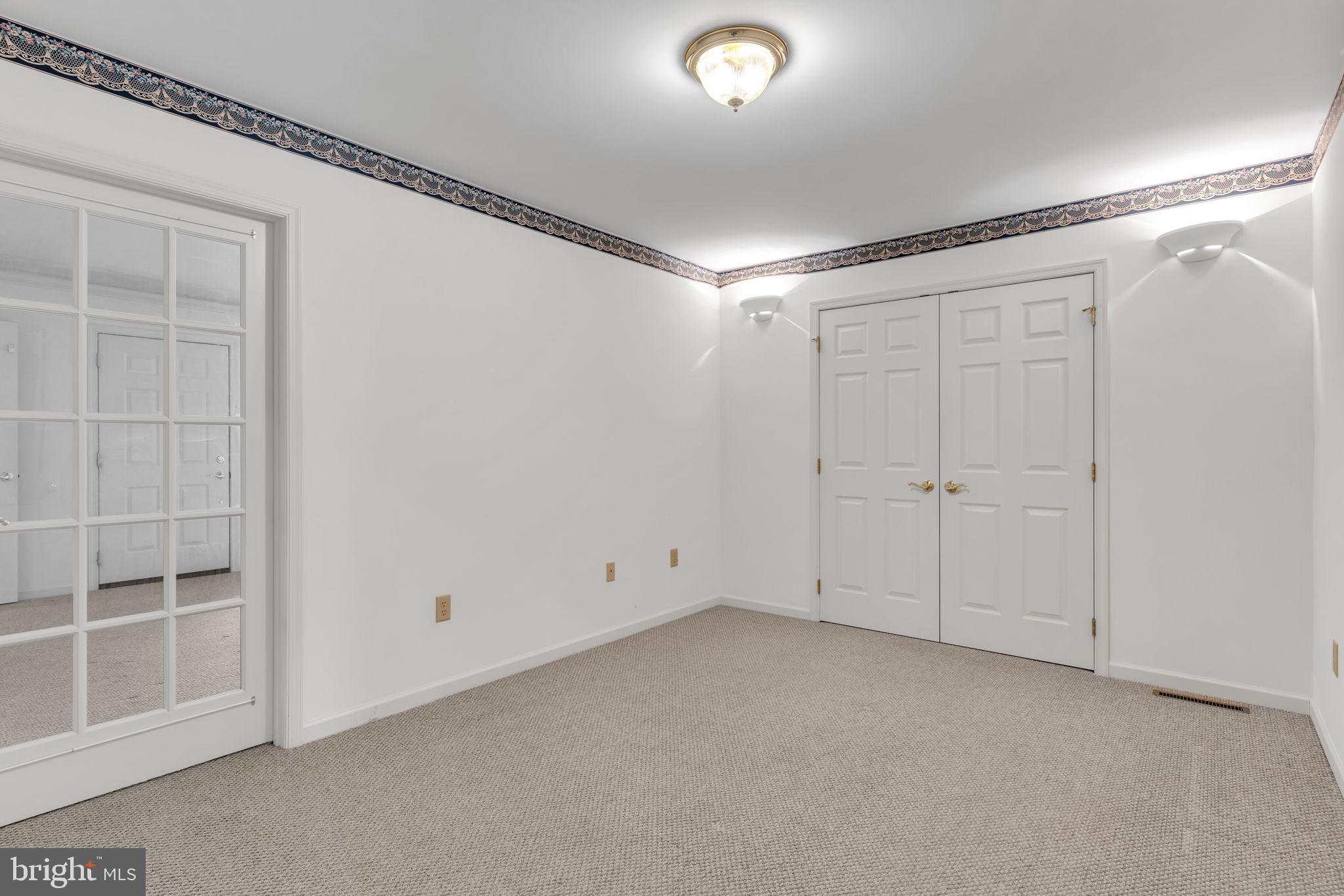 EQUINE MEADOWS - Residential