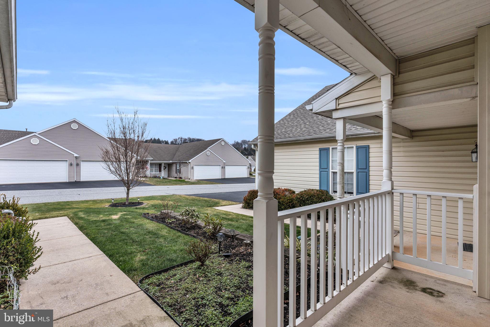 EQUINE MEADOWS - Residential