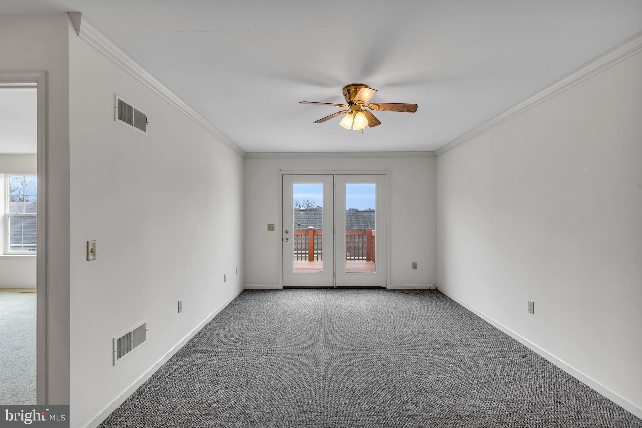 EQUINE MEADOWS - Residential