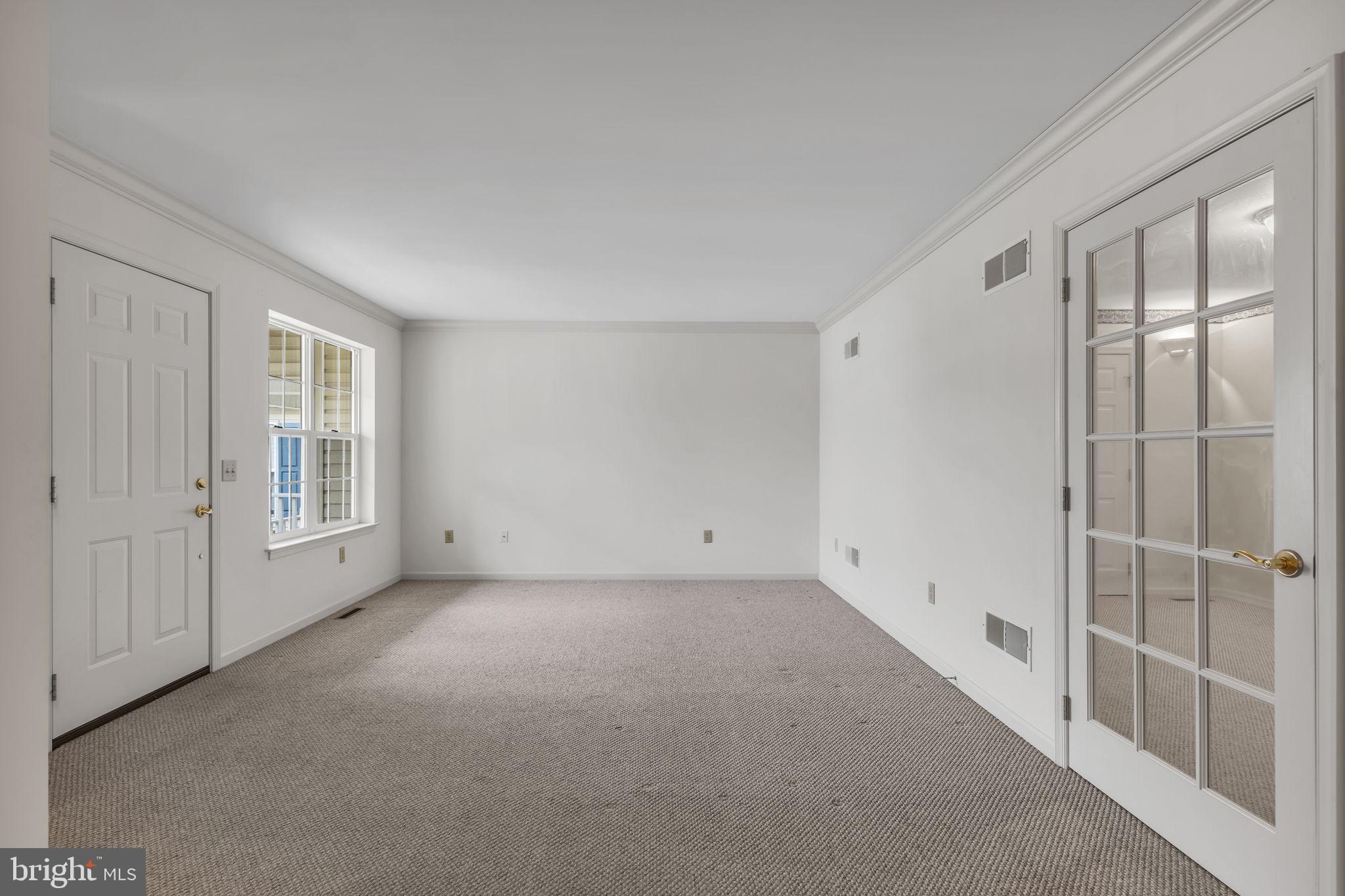 EQUINE MEADOWS - Residential