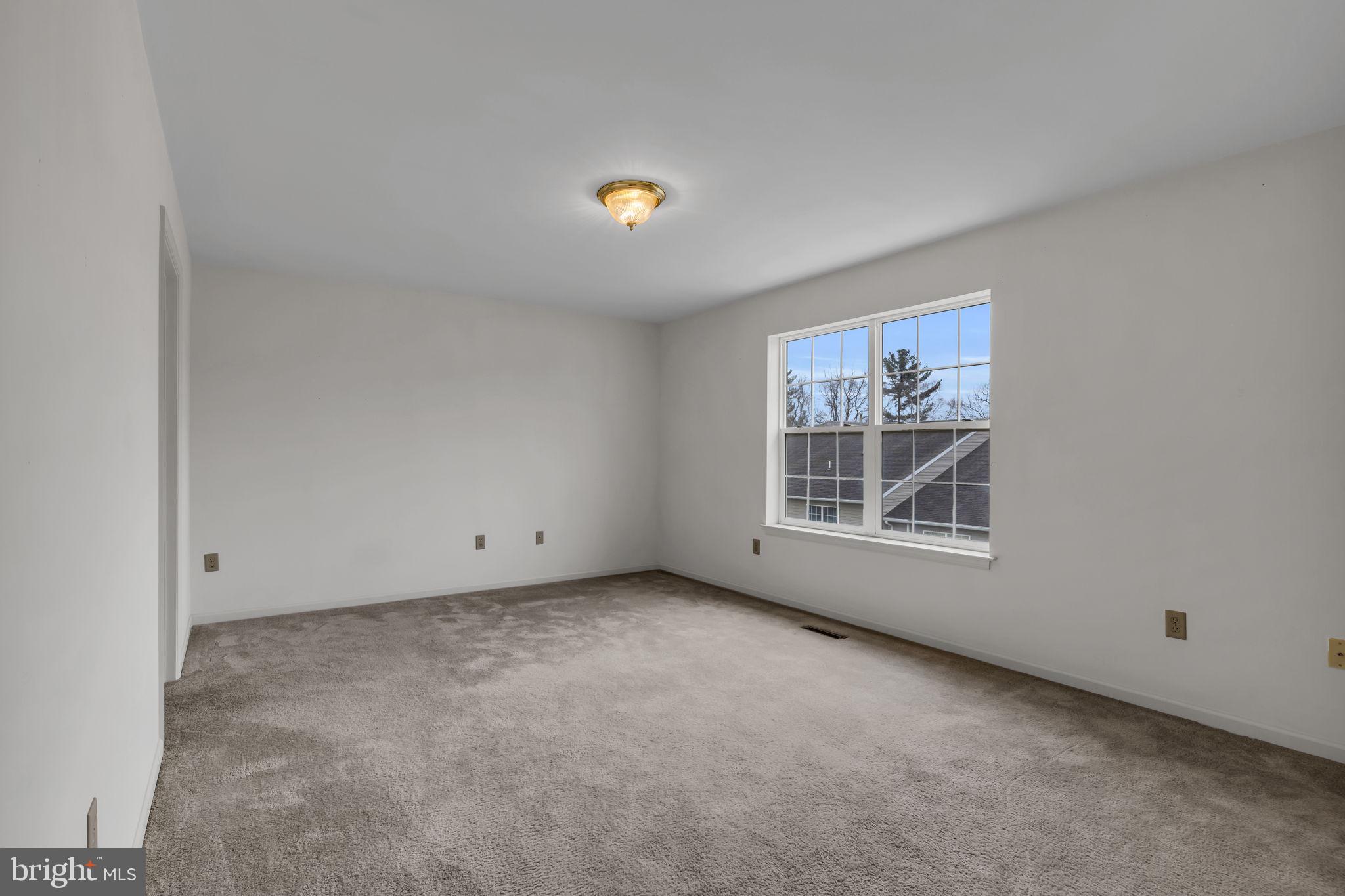 EQUINE MEADOWS - Residential
