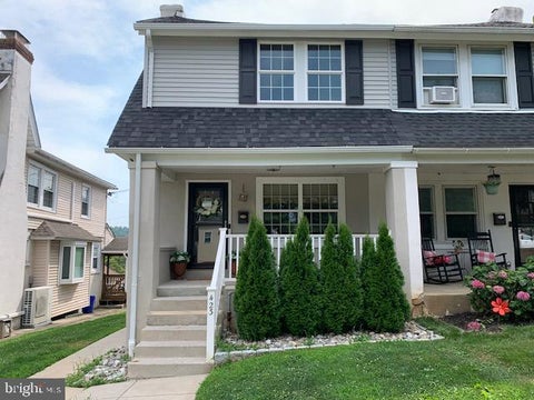 Townhouse For Sale - 423 E Tenth Avenue<br/> CONSHOHOCKEN, PA 19428