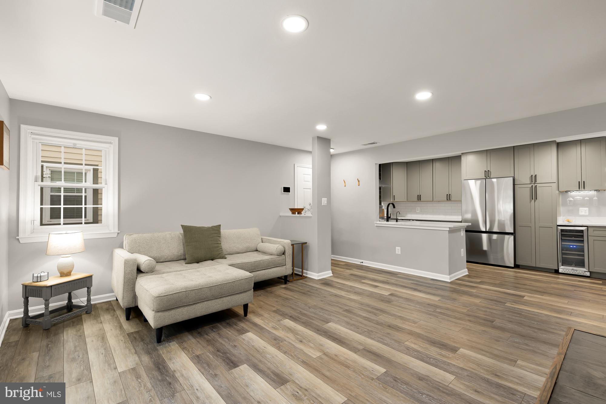 BRISTOL HOUSE - Residential