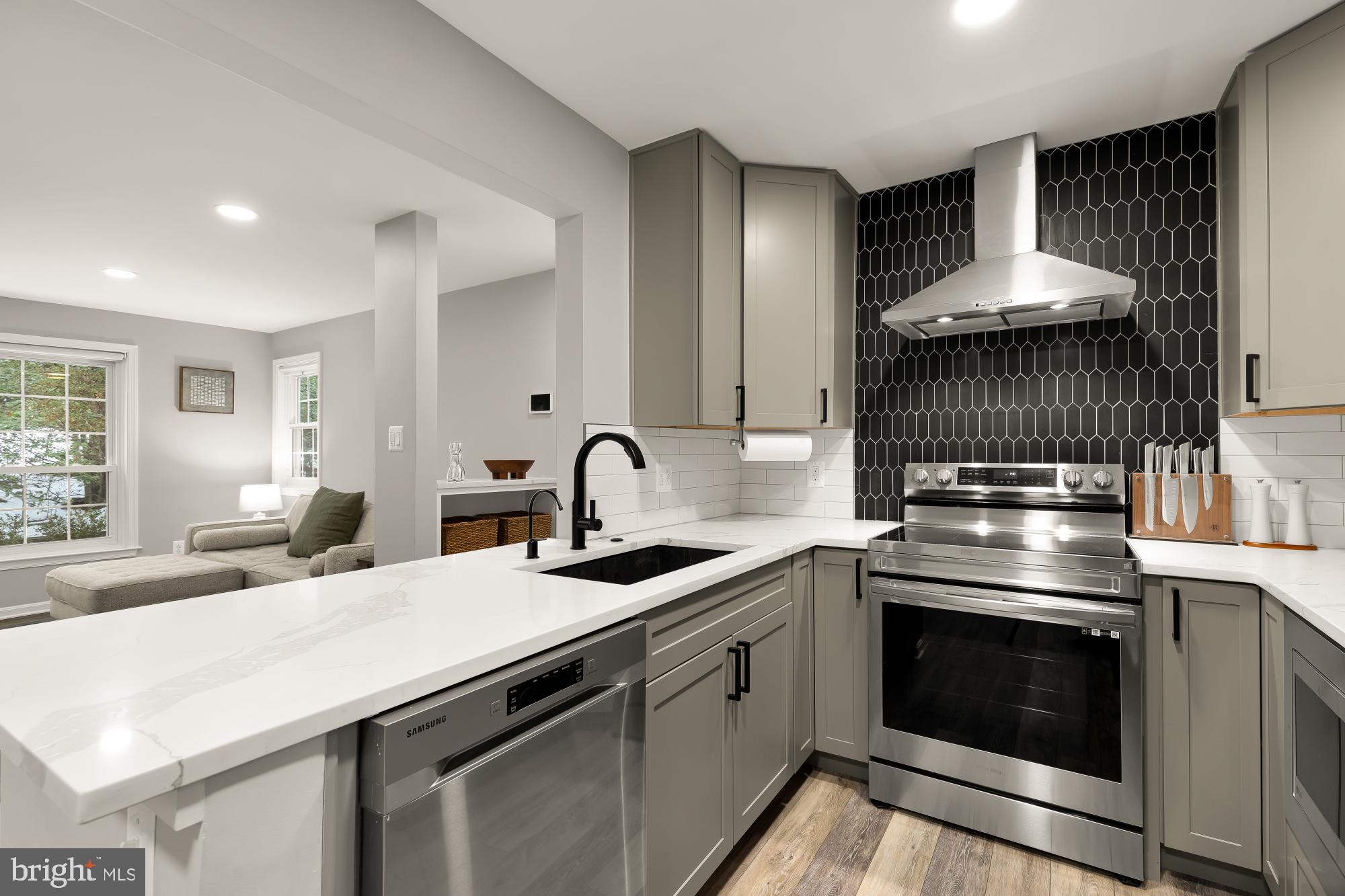 BRISTOL HOUSE - Residential