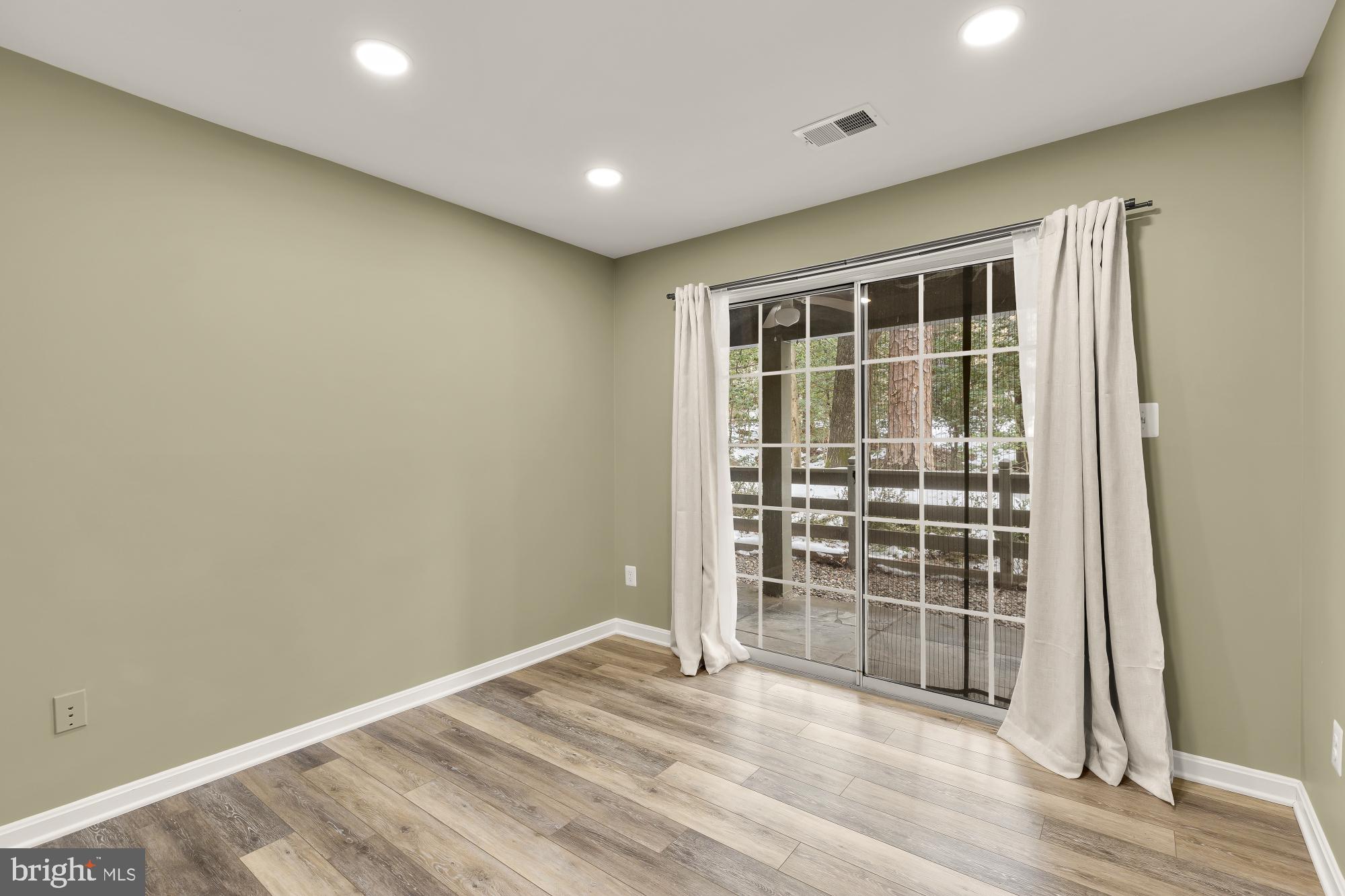 BRISTOL HOUSE - Residential