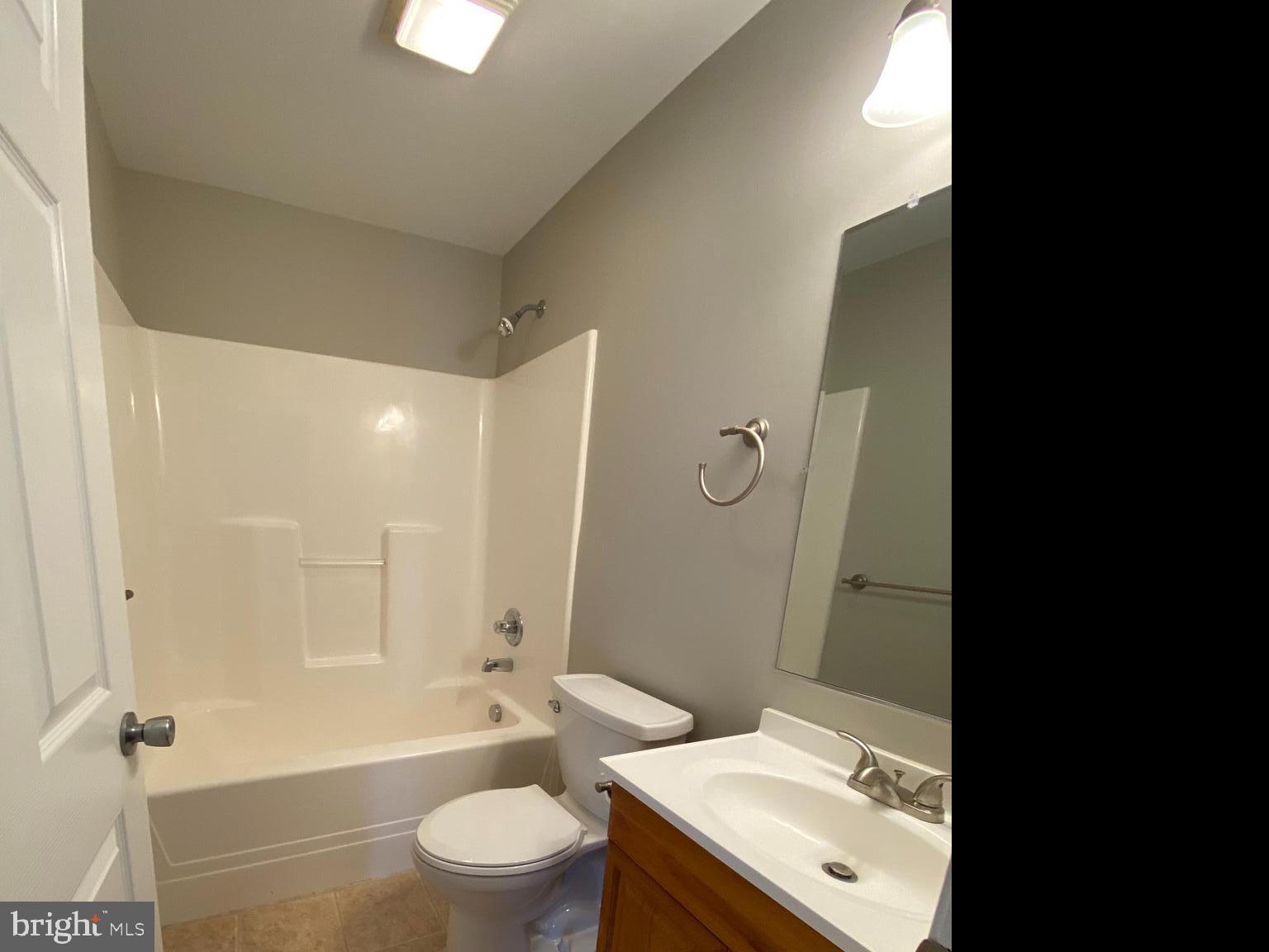 MASSANUTTEN VIEW - Residential Lease