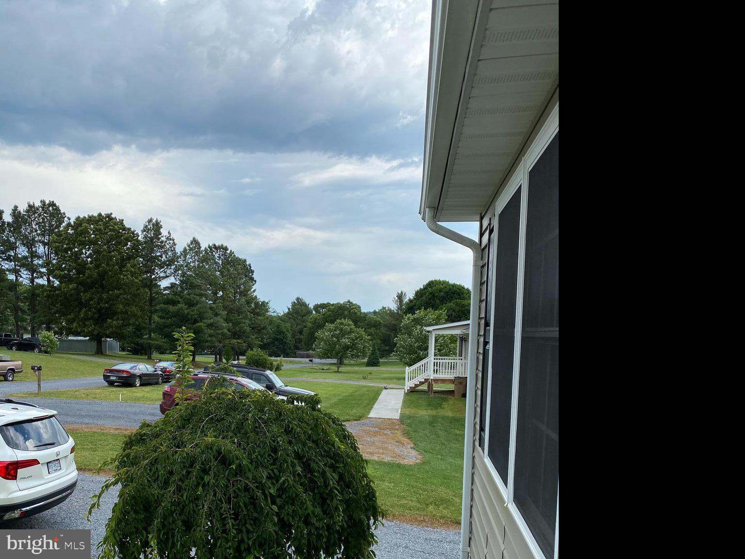 MASSANUTTEN VIEW - Residential Lease