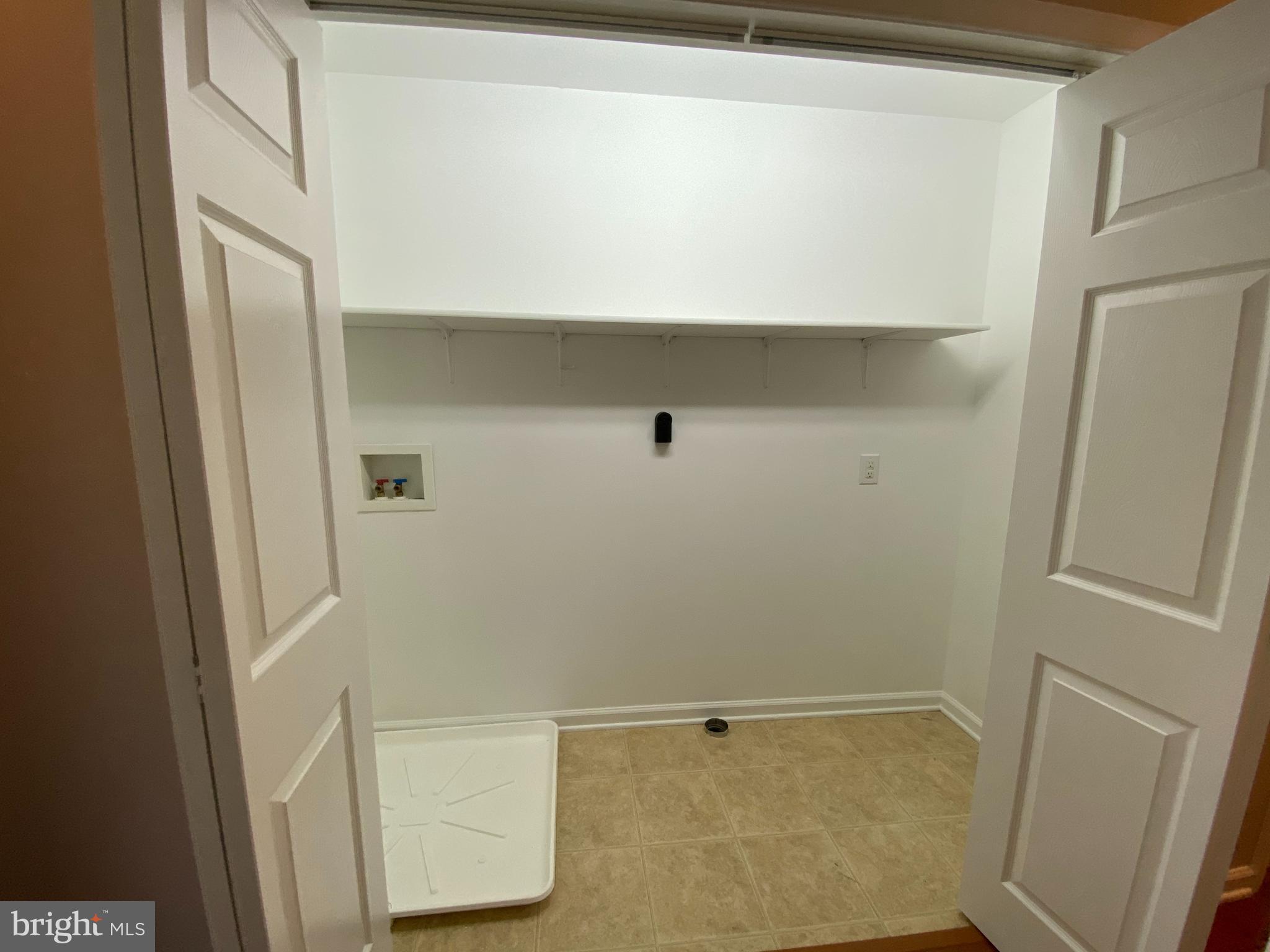 MASSANUTTEN VIEW - Residential Lease