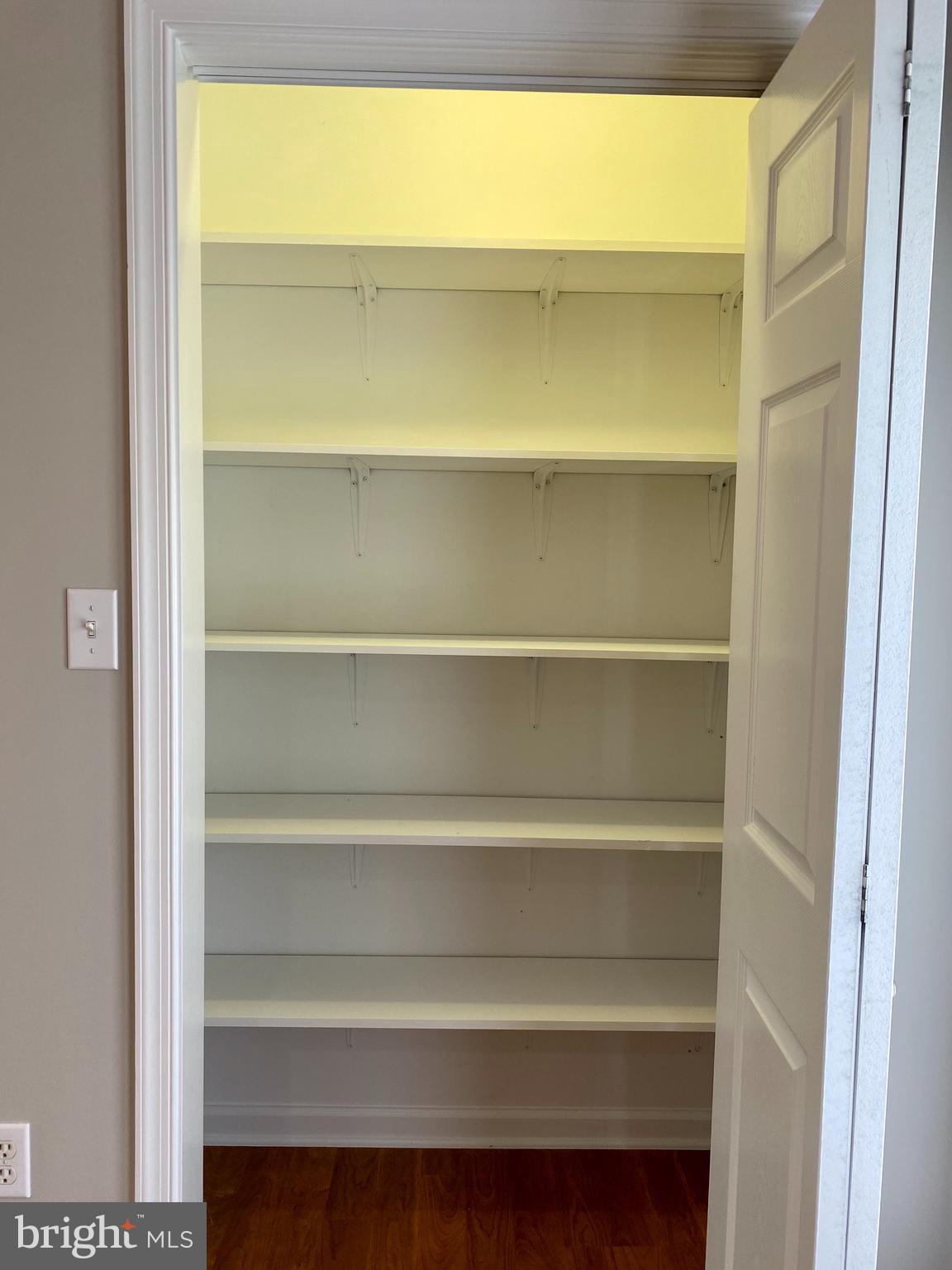 MASSANUTTEN VIEW - Residential Lease