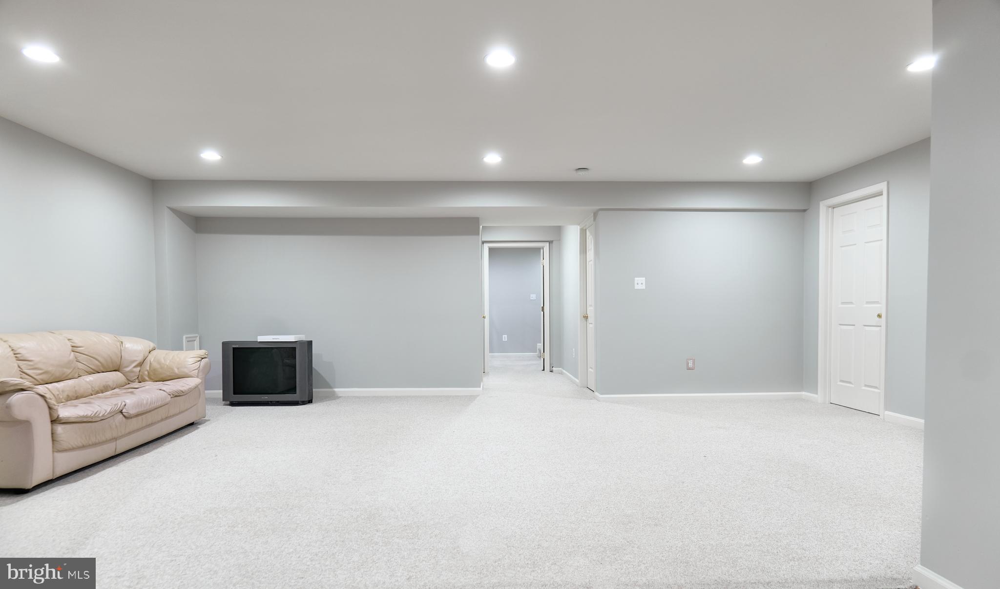 VILLAGES OF URBANA - Residential