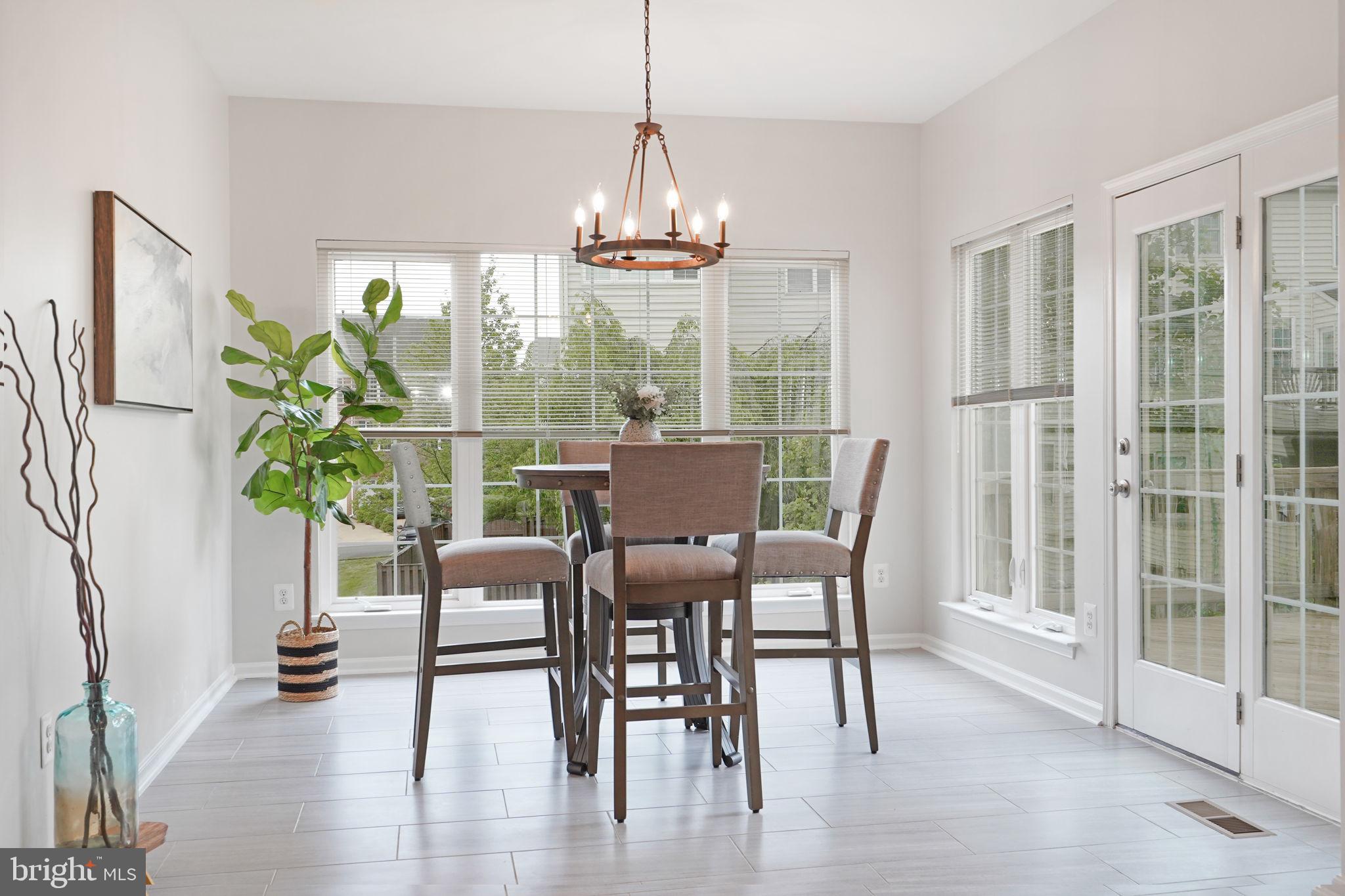 LOUDOUN VALLEY ESTATES - Residential