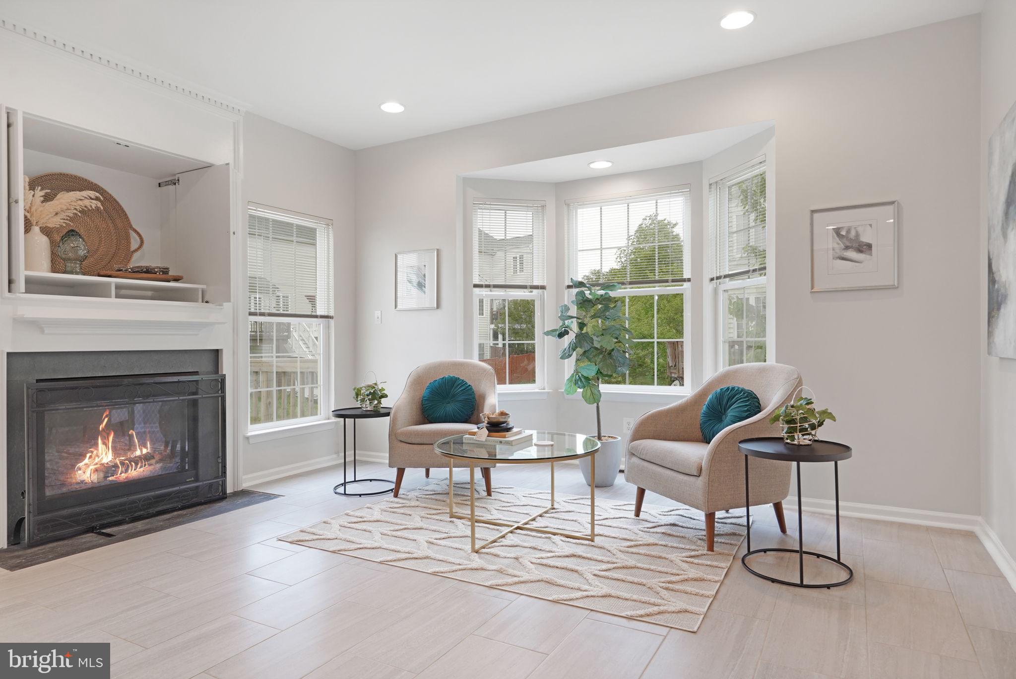 LOUDOUN VALLEY ESTATES - Residential