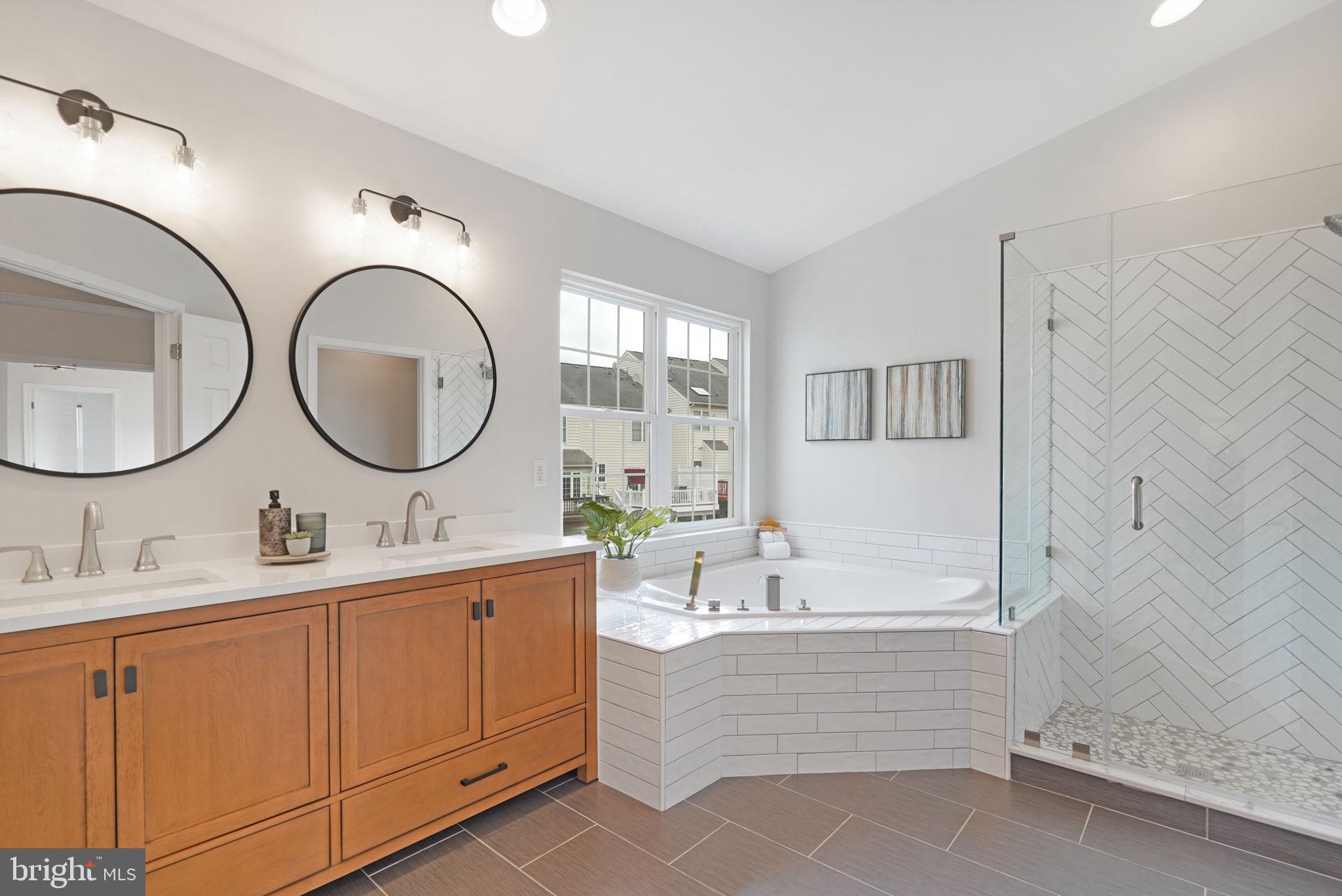 LOUDOUN VALLEY ESTATES - Residential