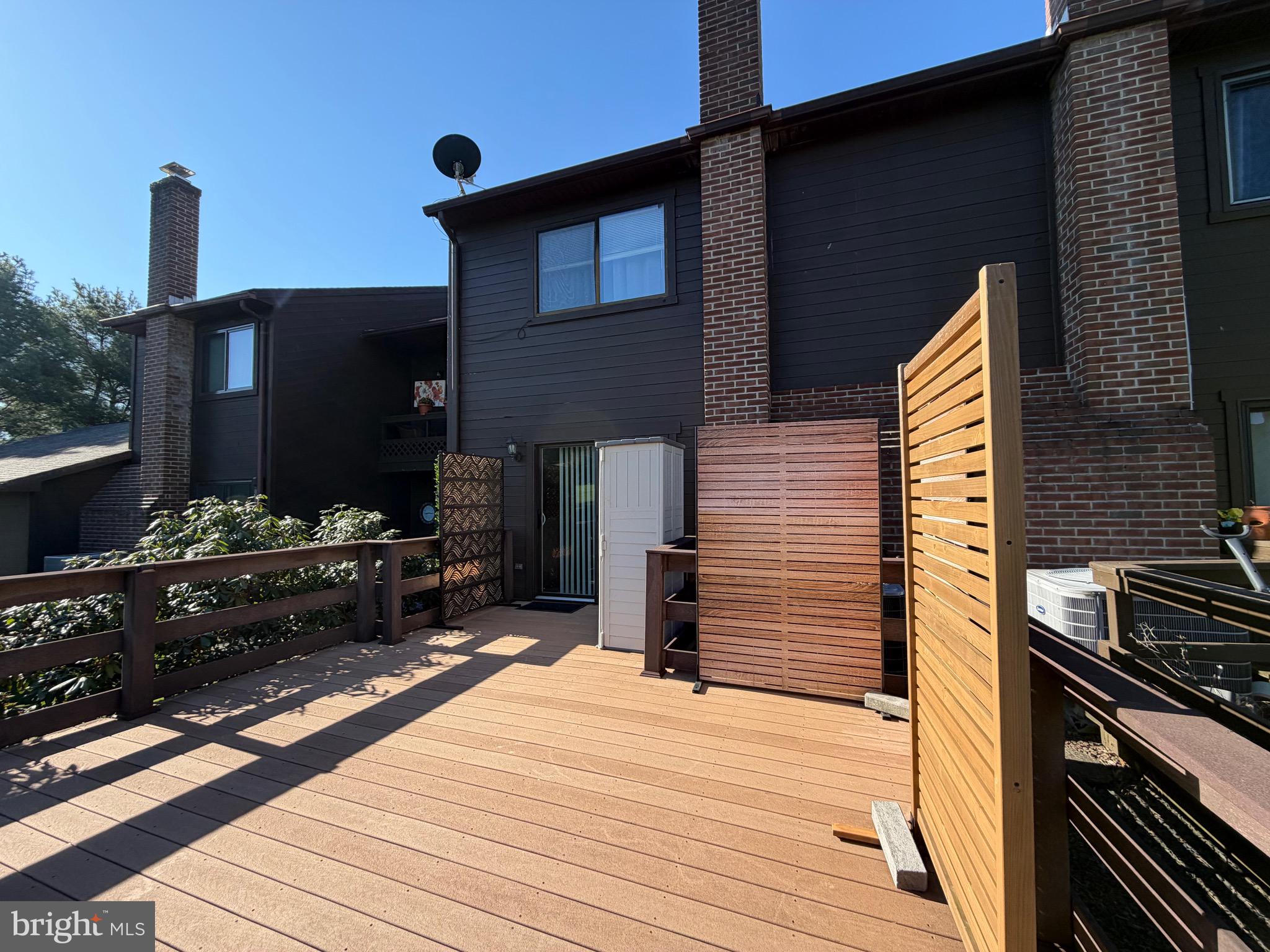 PINEBROOK - Residential