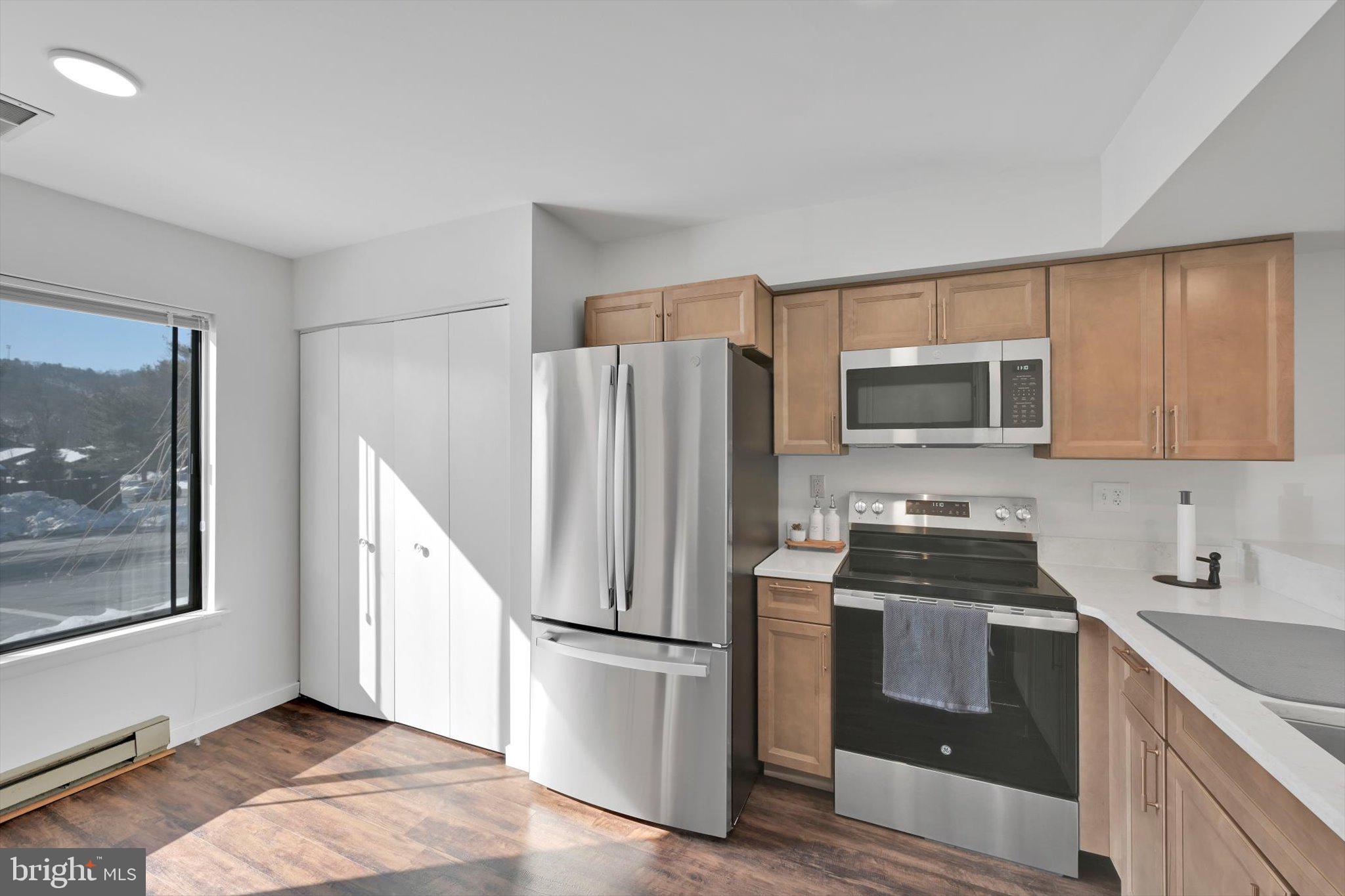 PINEBROOK - Residential