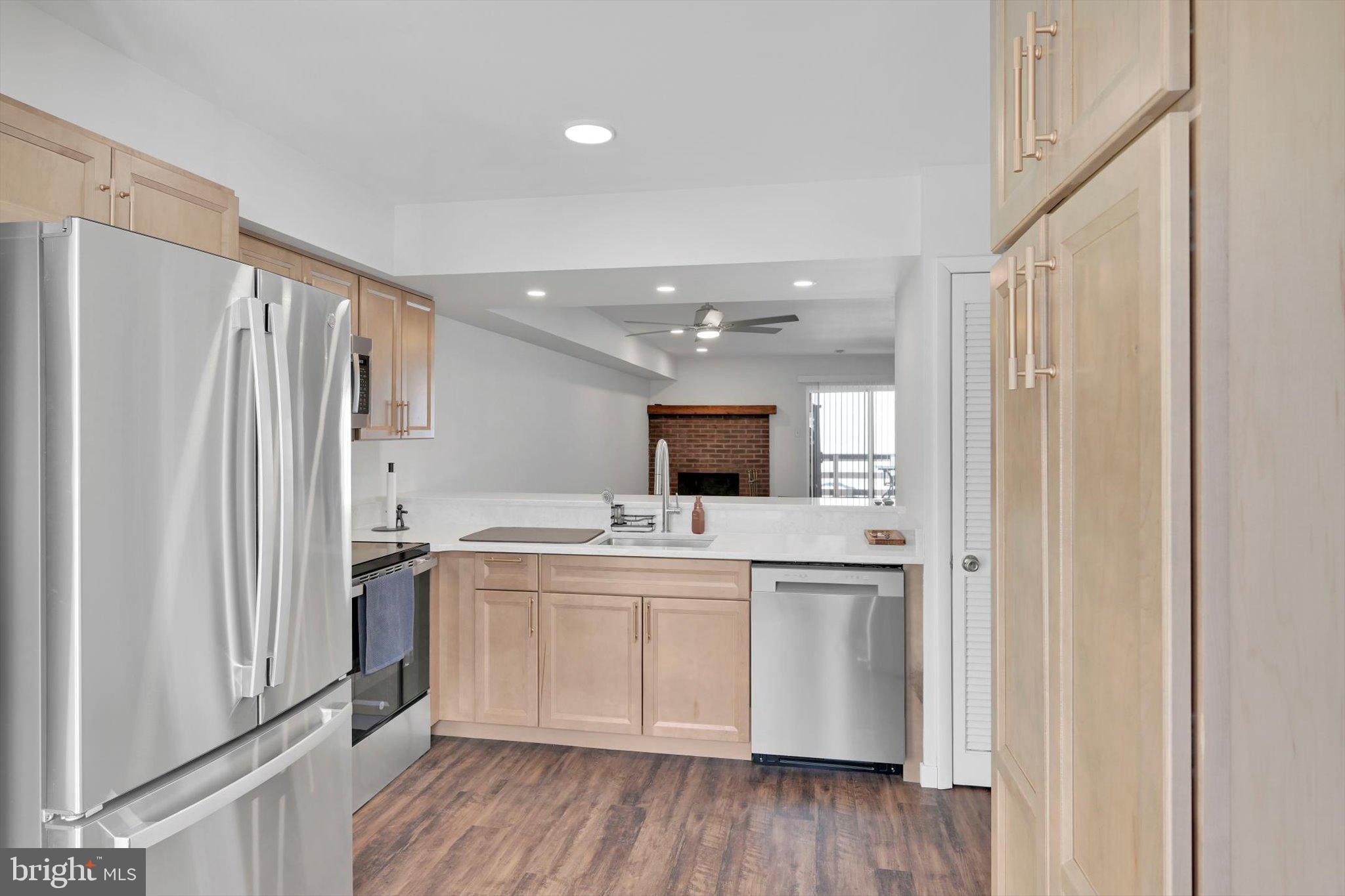 PINEBROOK - Residential