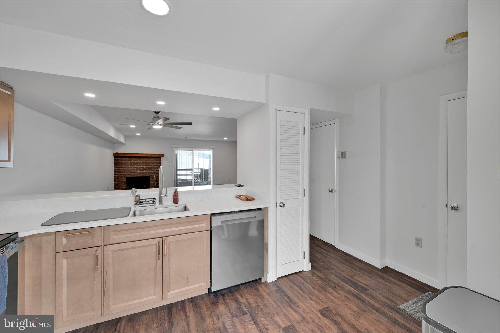 PINEBROOK - Residential