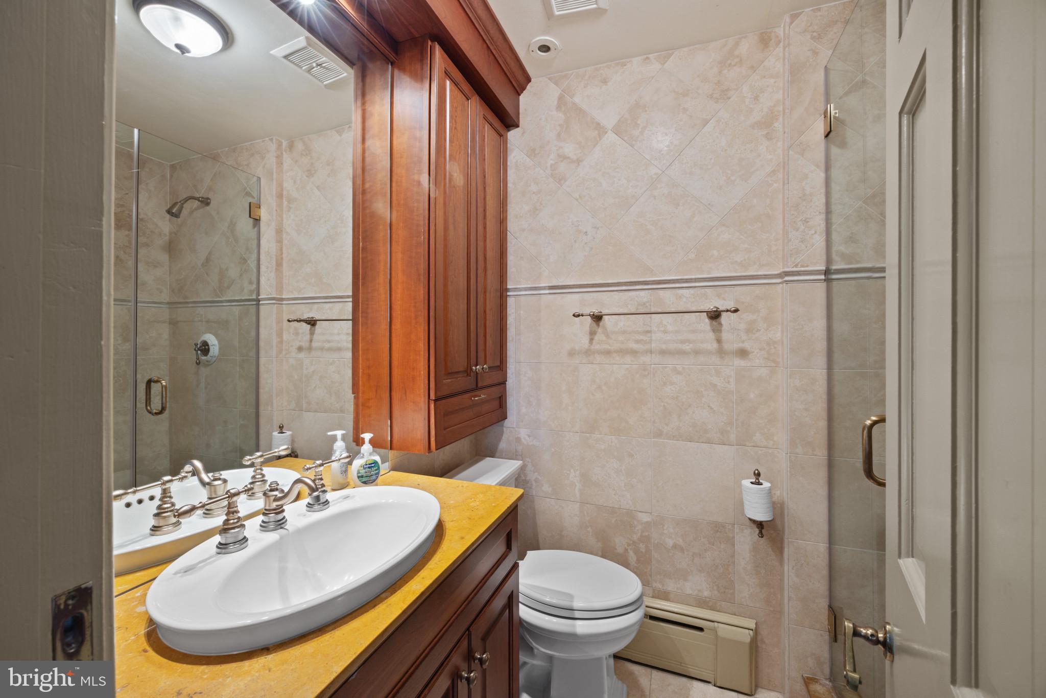 OLD TOWN ALEXANDRIA - Residential