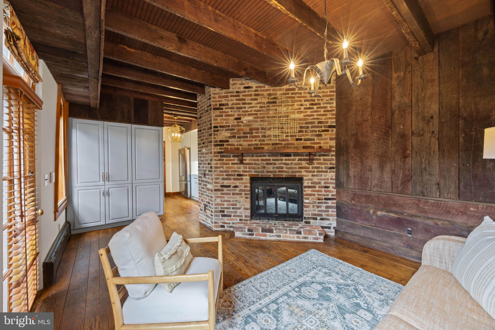 OLD TOWN ALEXANDRIA - Residential