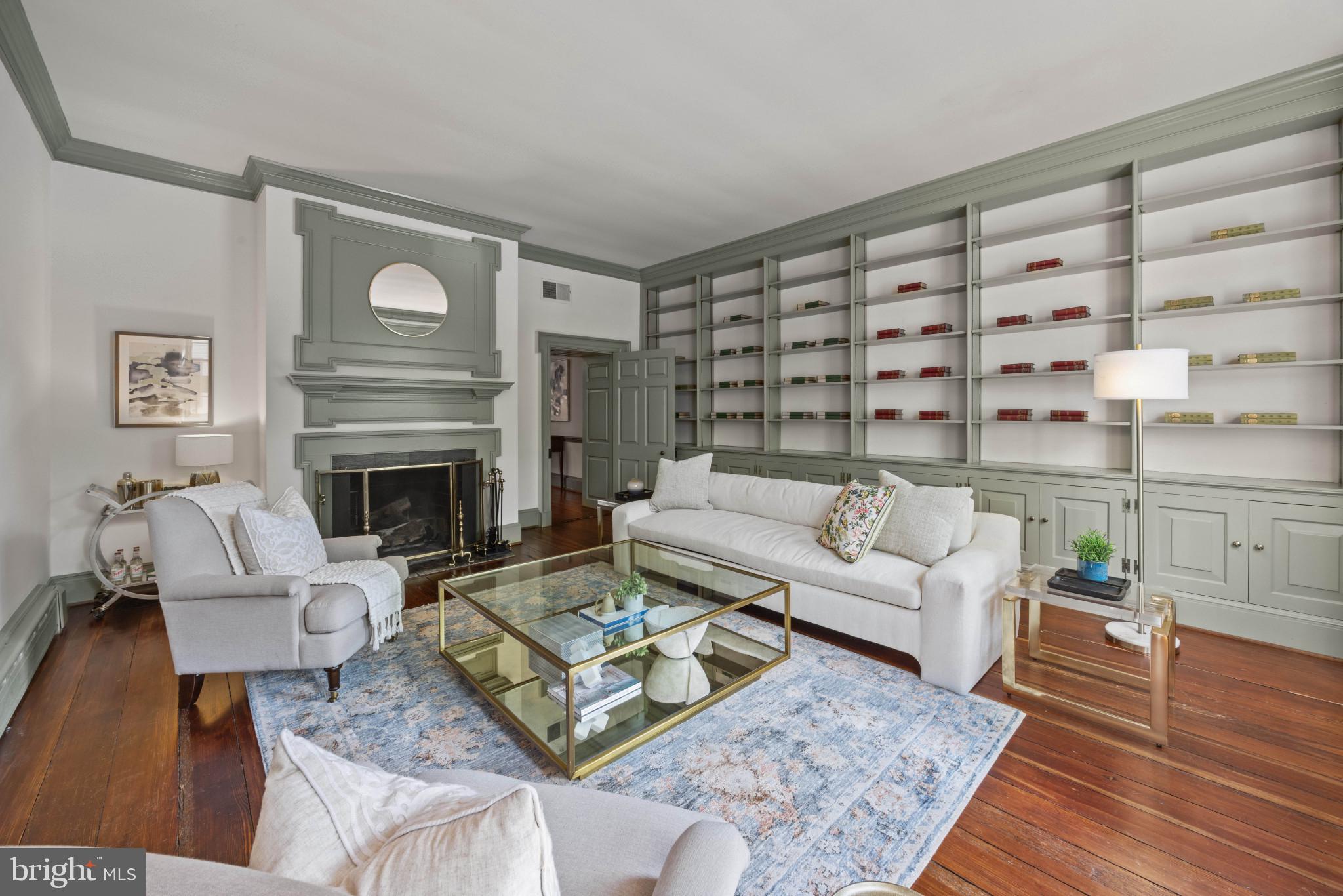 OLD TOWN ALEXANDRIA - Residential