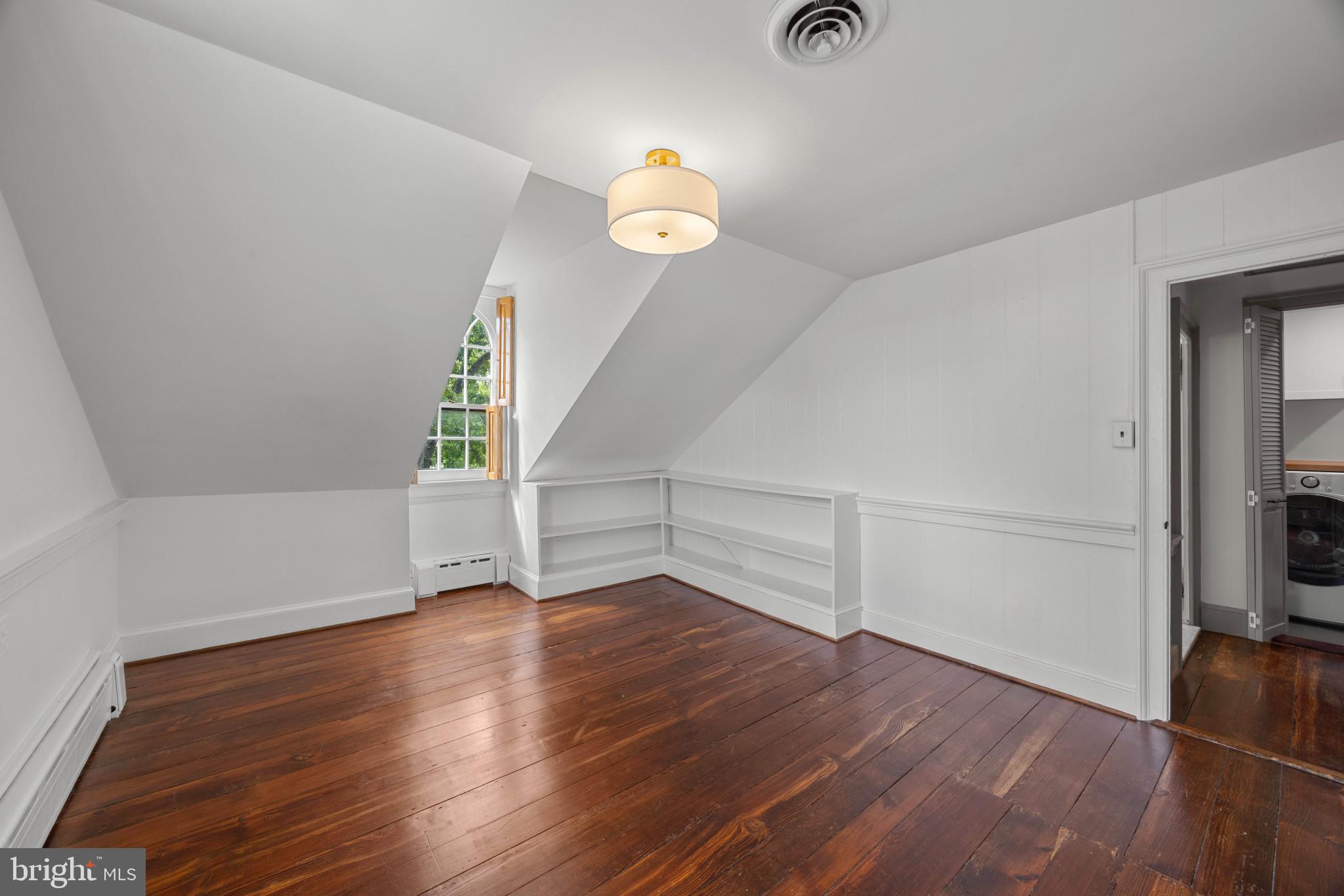 OLD TOWN ALEXANDRIA - Residential