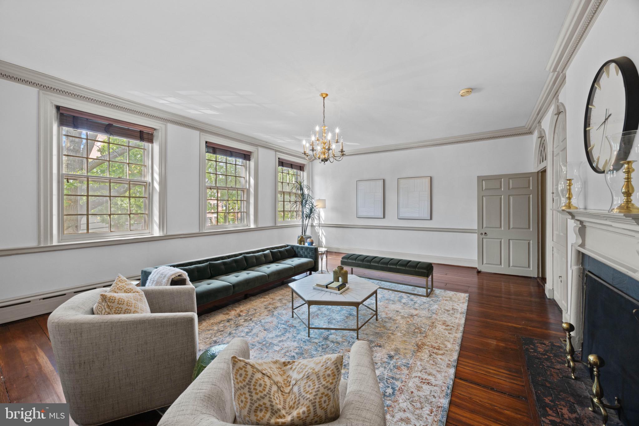 OLD TOWN ALEXANDRIA - Residential