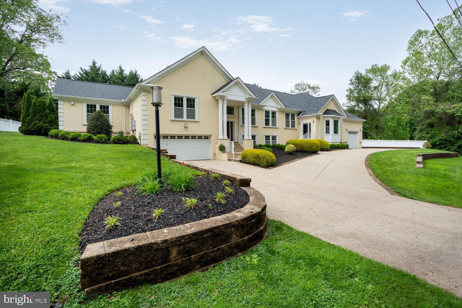 7201 THOMAS BRANCH DRIVE