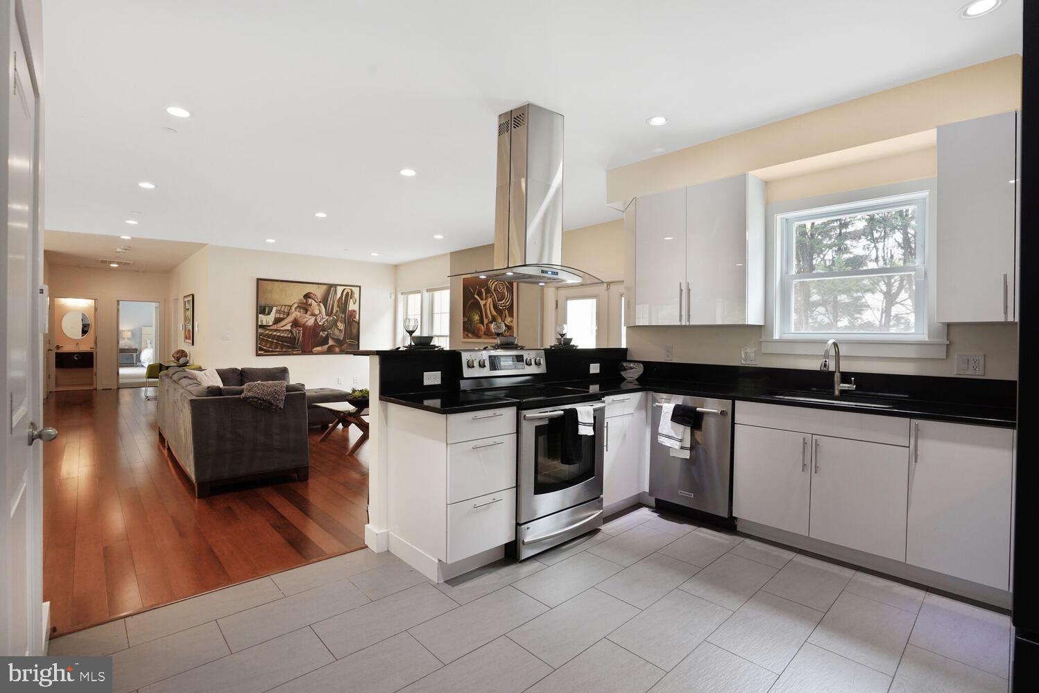 WILDWOOD HILLS - Residential