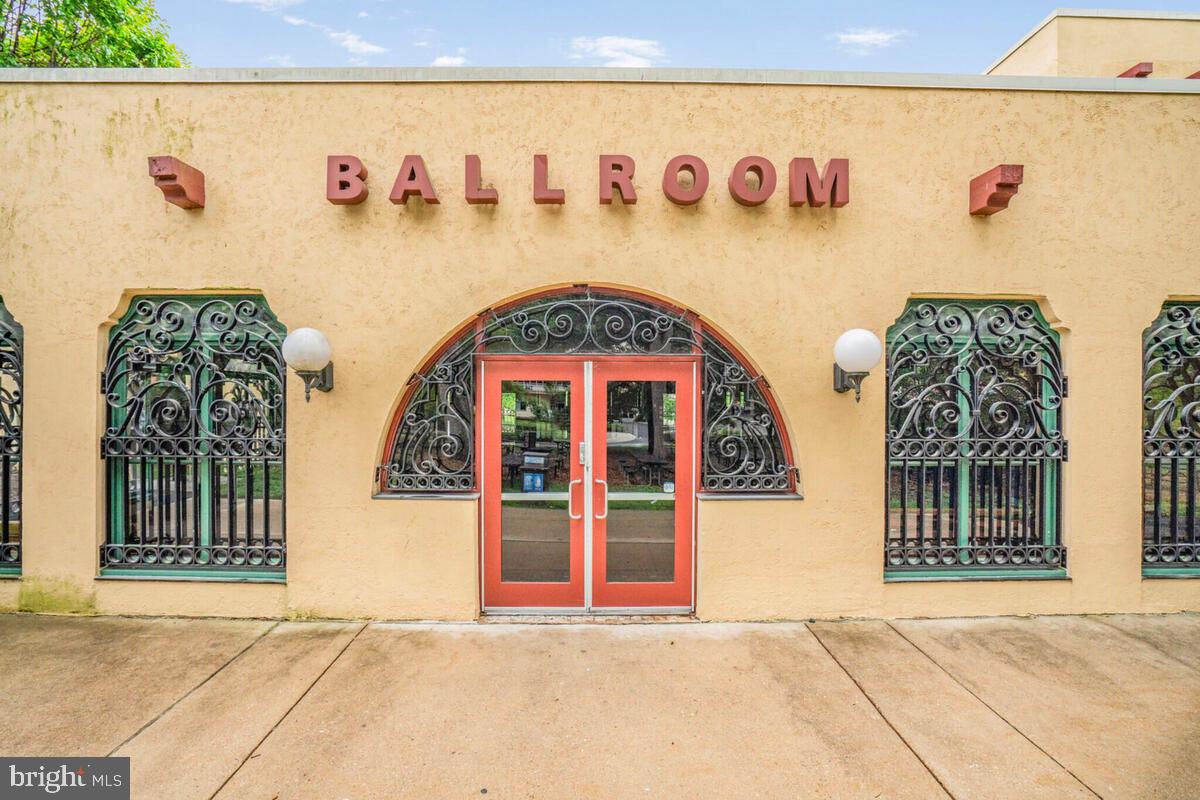 WILDWOOD HILLS - Residential