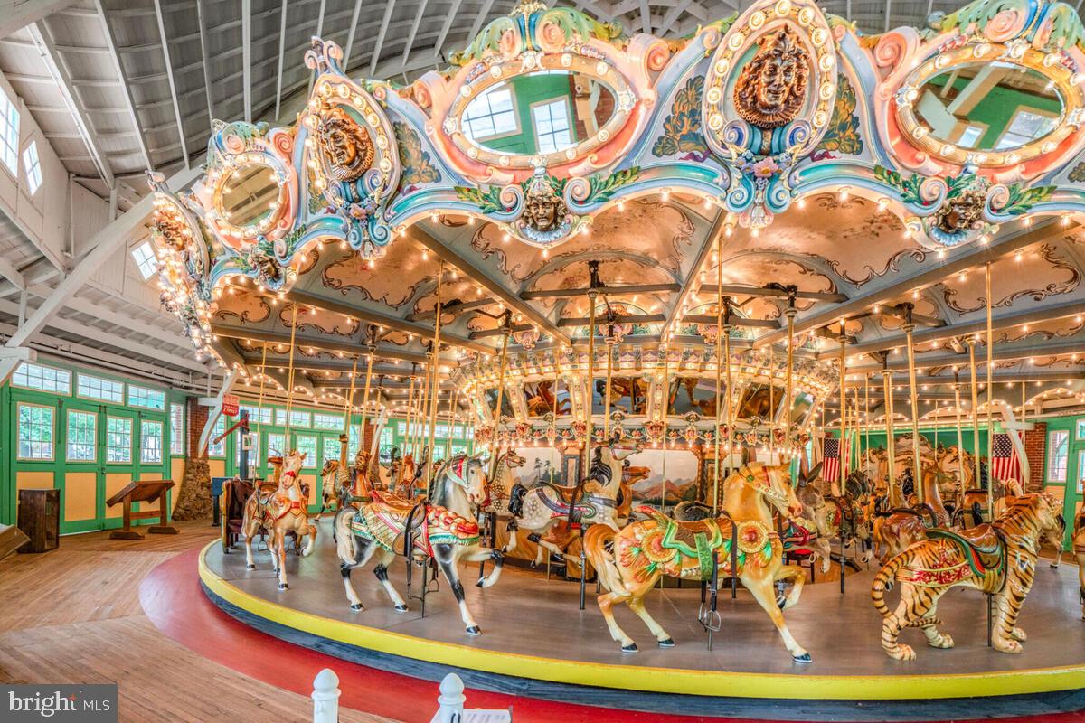 WILDWOOD HILLS - Residential