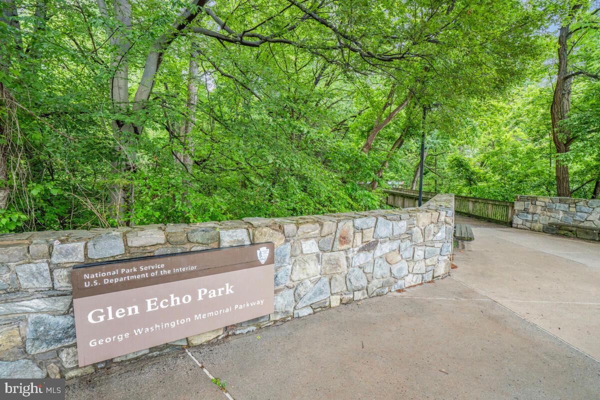 WILDWOOD HILLS - Residential