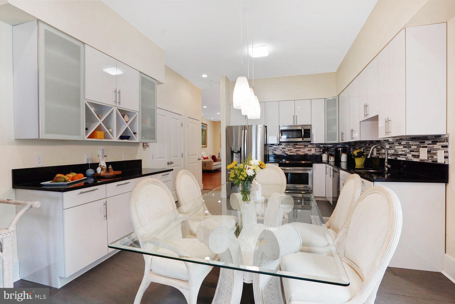 WILDWOOD HILLS - Residential