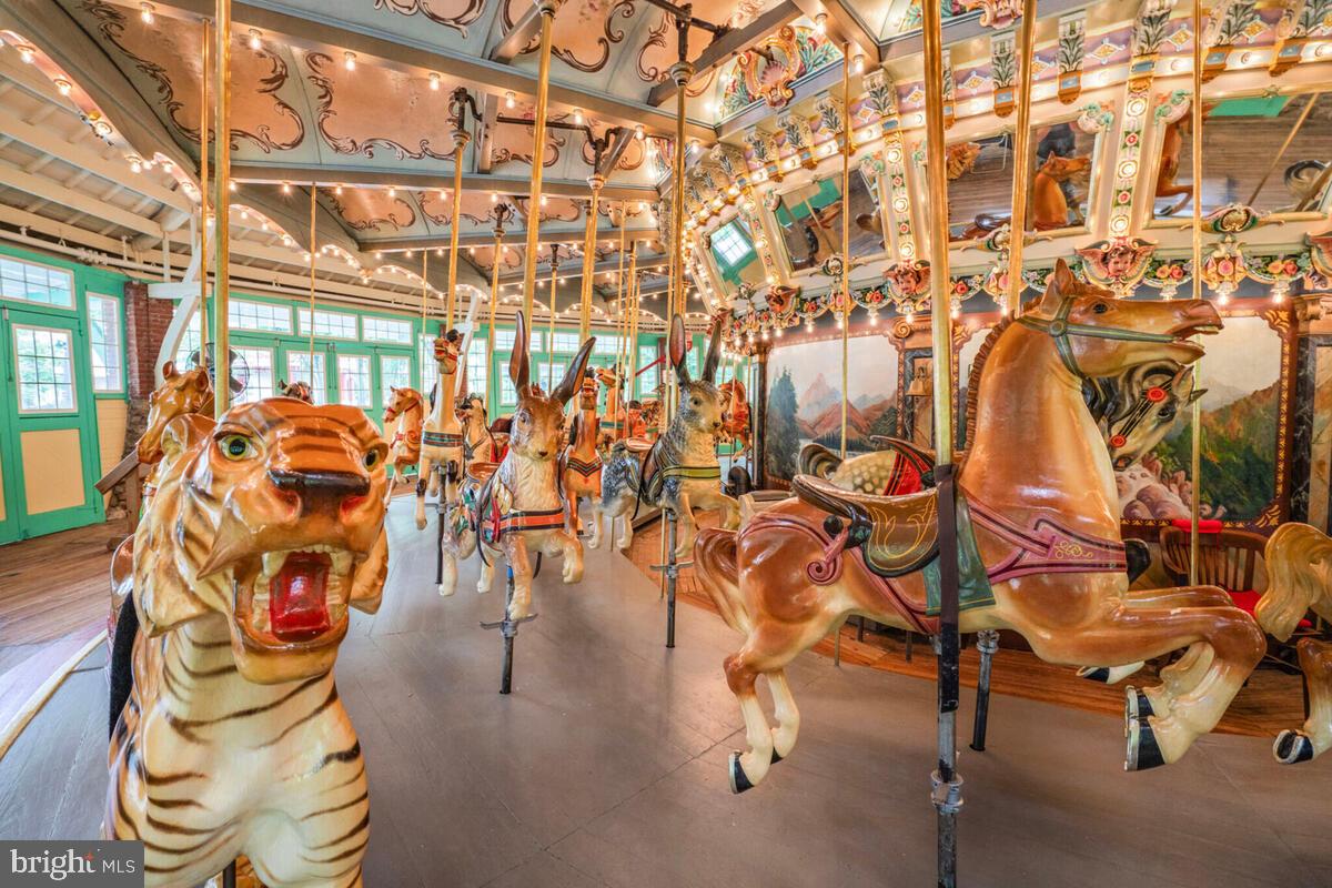 WILDWOOD HILLS - Residential