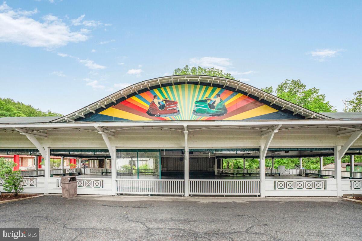 WILDWOOD HILLS - Residential