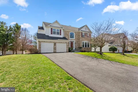 4822 Broom Drive, Olney, MD MLS: MDMC2170812