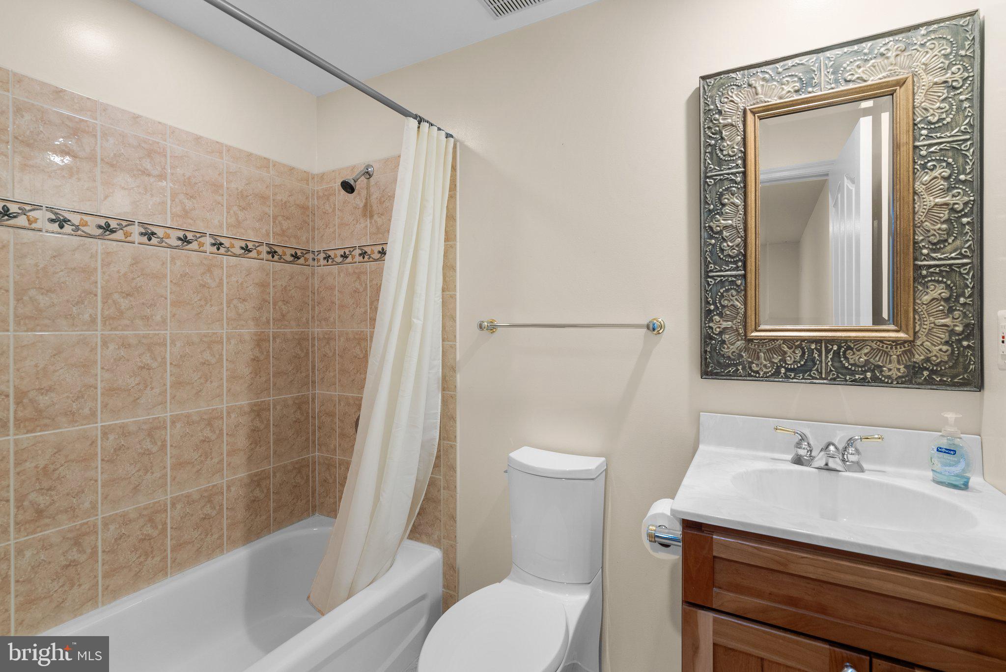 BARNSLEY MANOR ESTATES - Residential