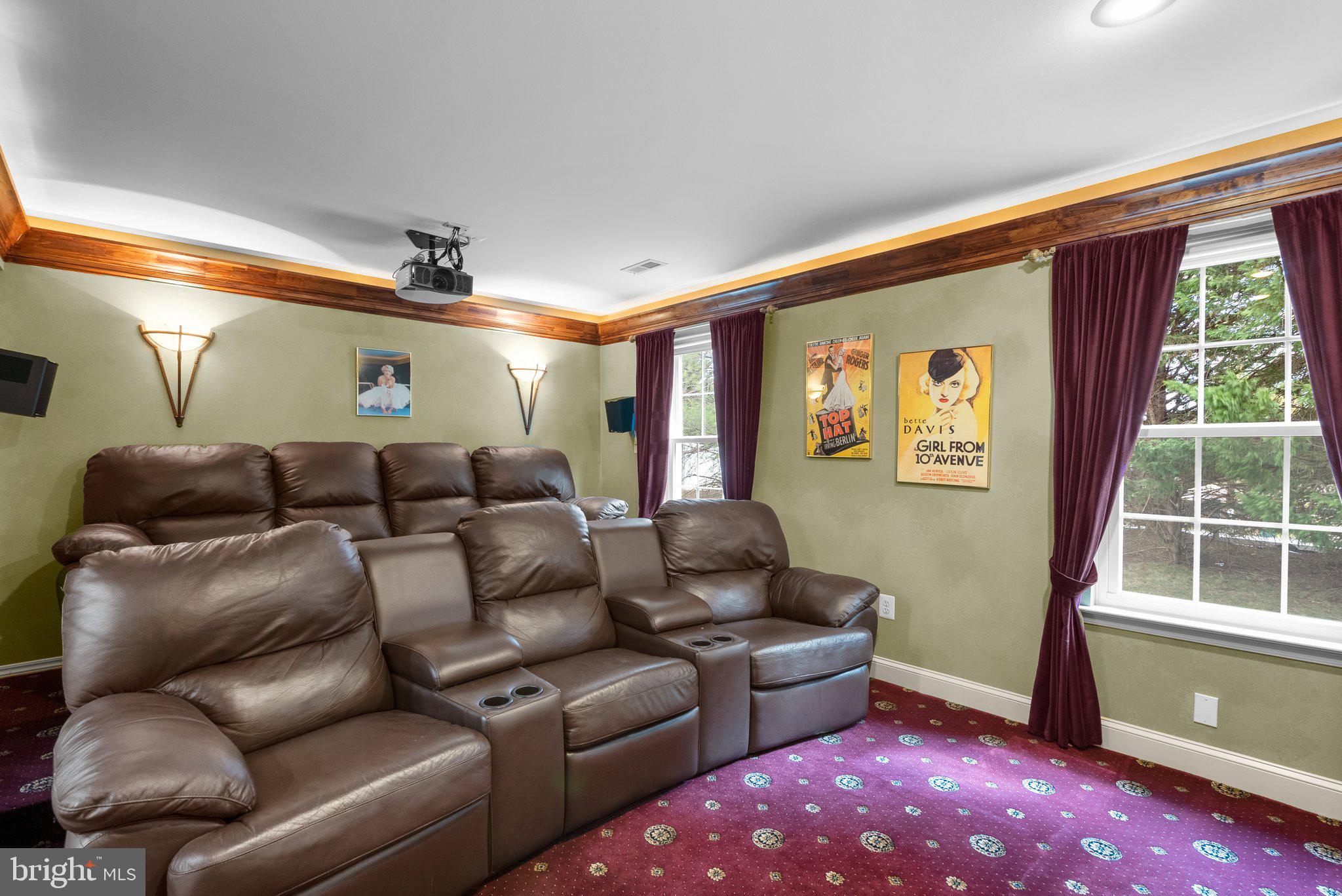 BARNSLEY MANOR ESTATES - Residential