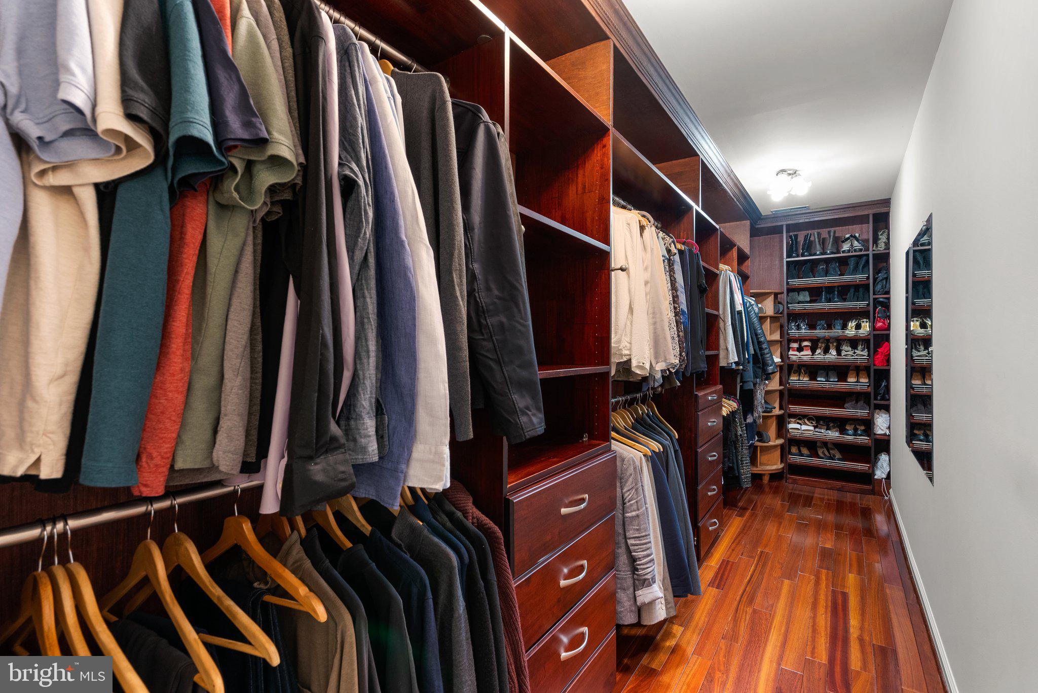 BARNSLEY MANOR ESTATES - Residential