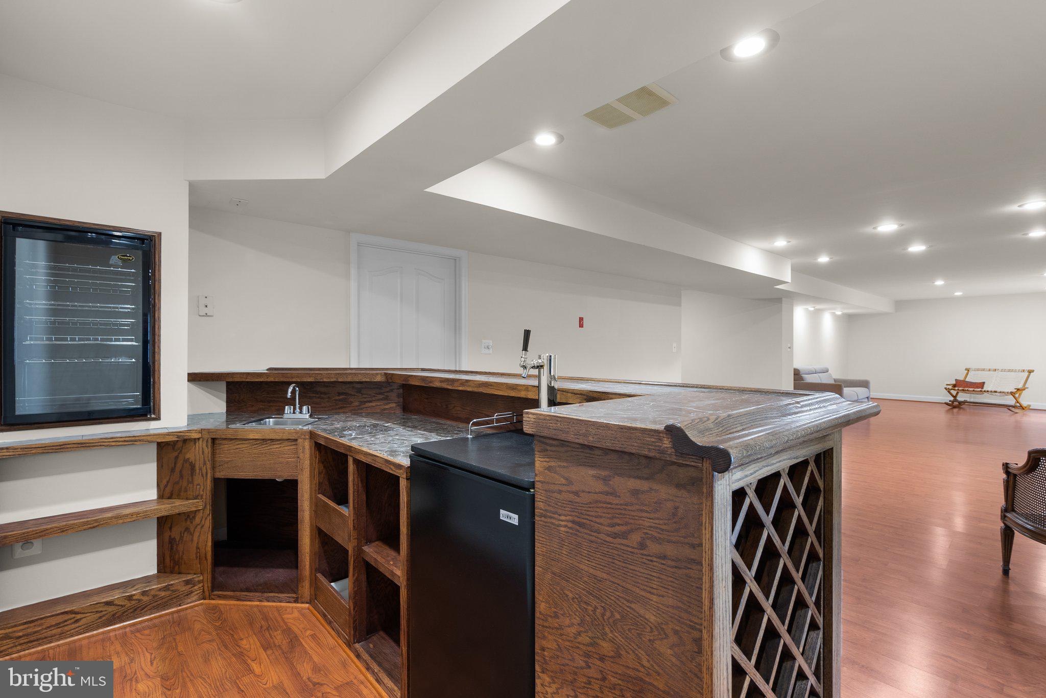 BARNSLEY MANOR ESTATES - Residential