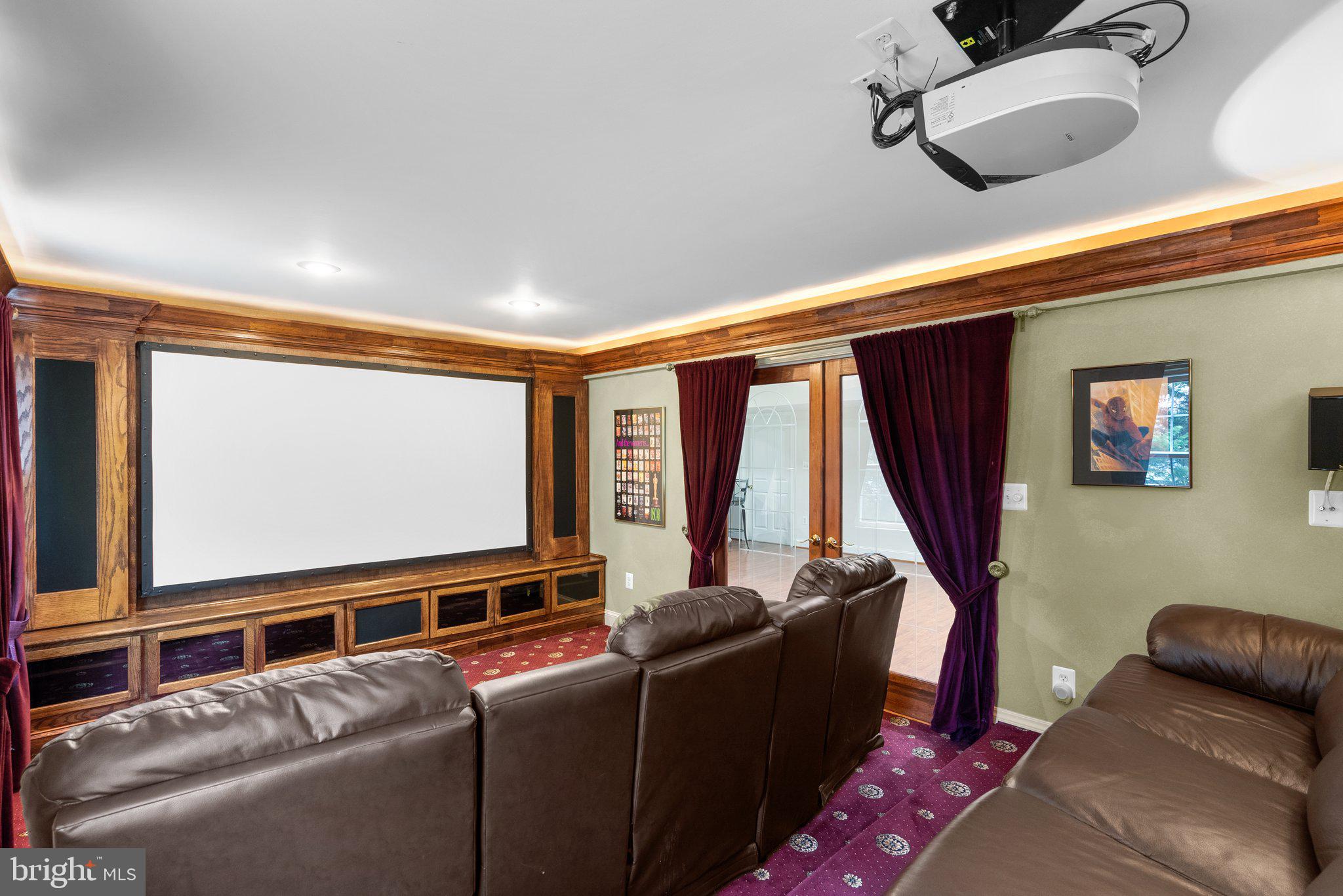 BARNSLEY MANOR ESTATES - Residential