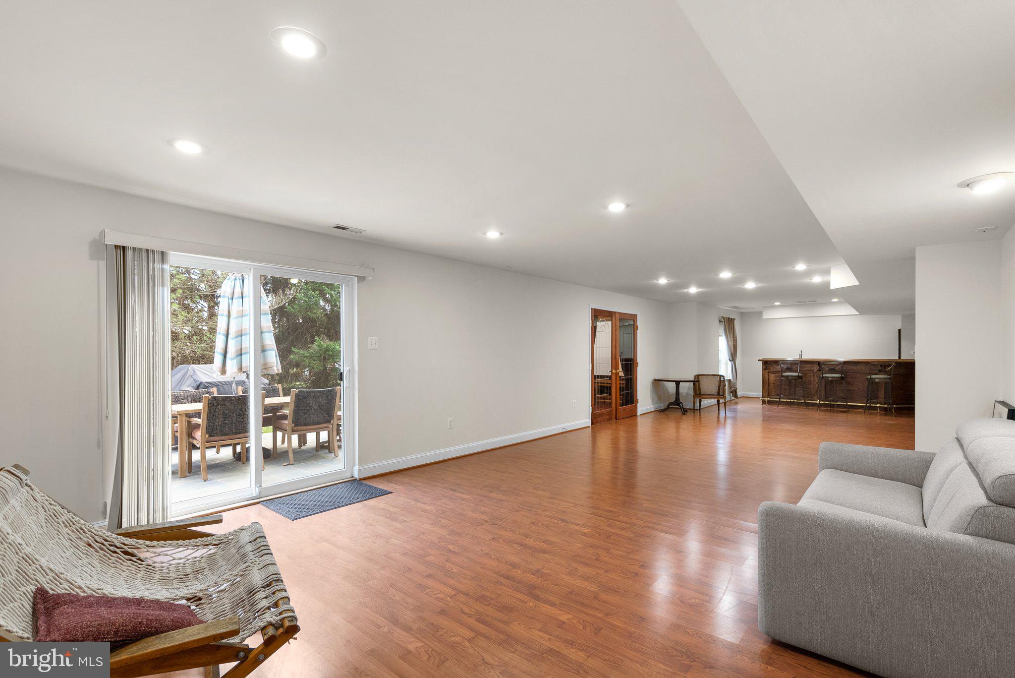 BARNSLEY MANOR ESTATES - Residential