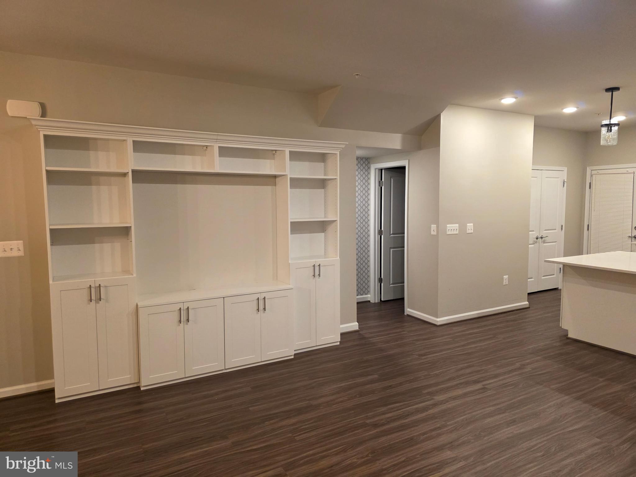 LAUREL - Residential Lease