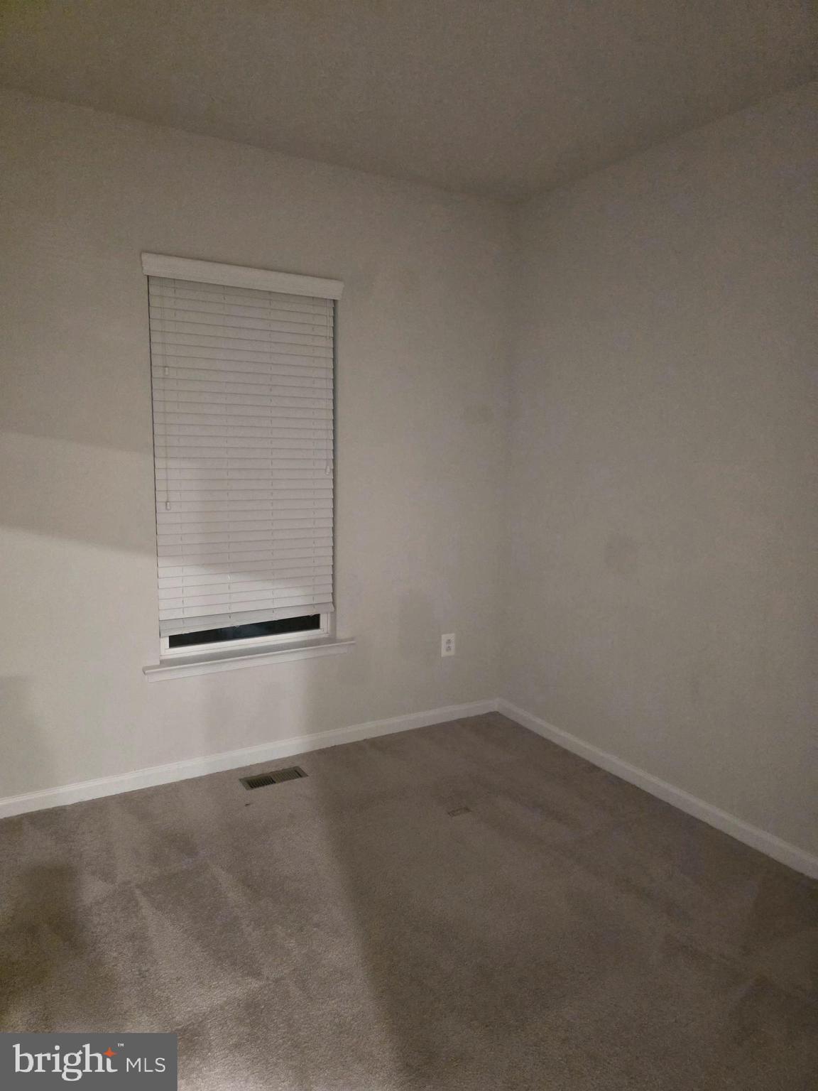 LAUREL - Residential Lease