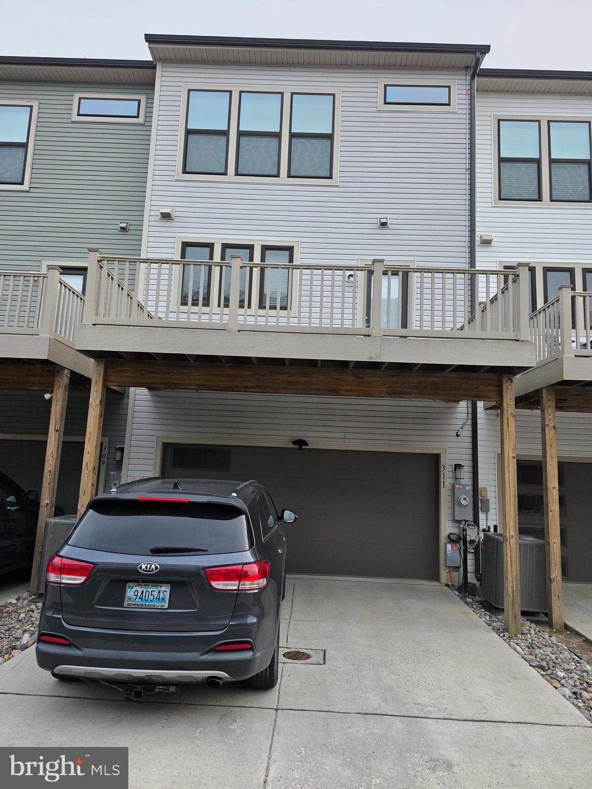 LAUREL - Residential Lease