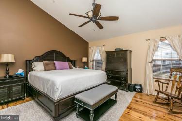 TWIN ARCH CROSSING - Residential